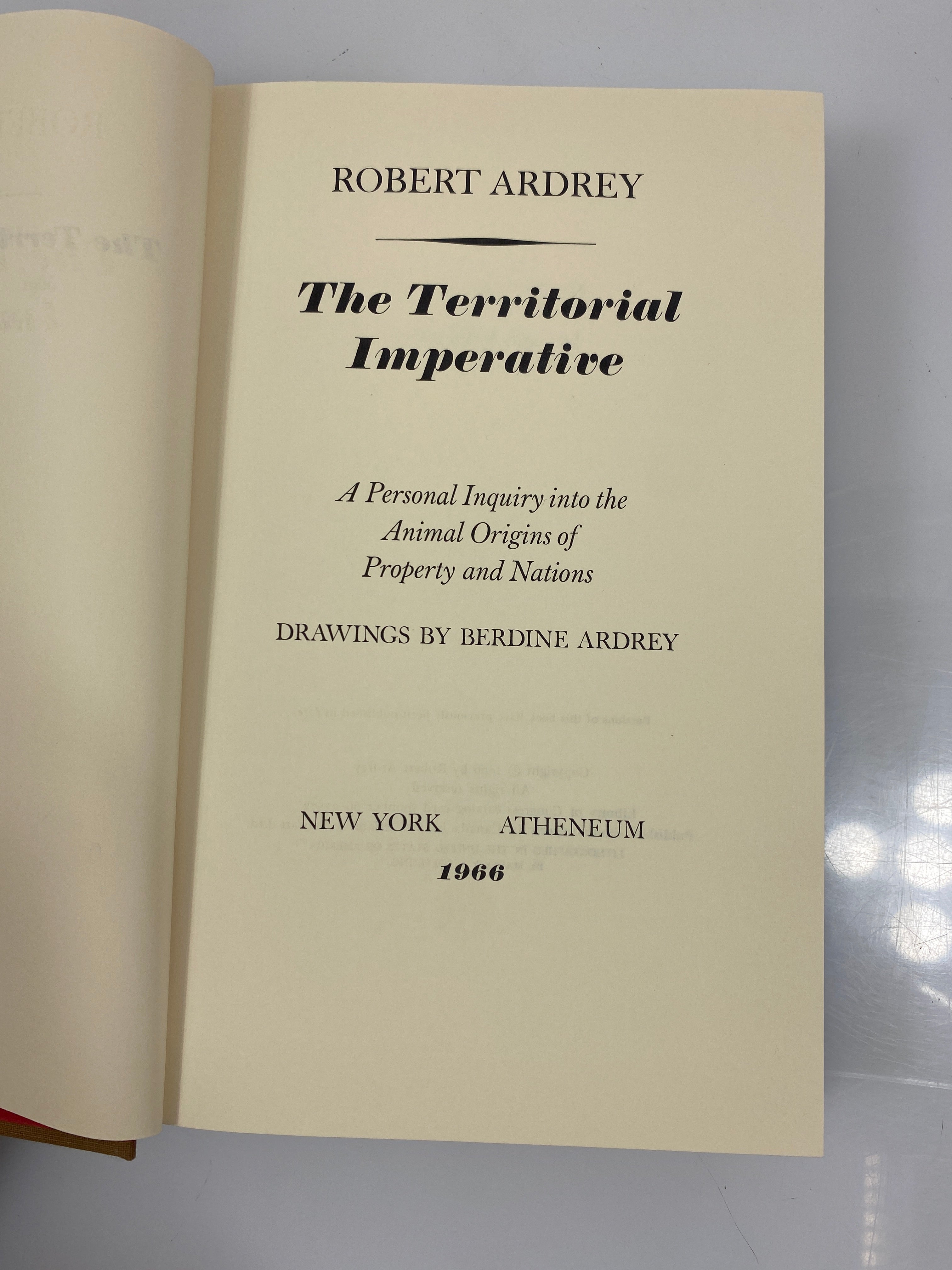The Territorial Imperative Robert  Ardrey 1966 HCDJ