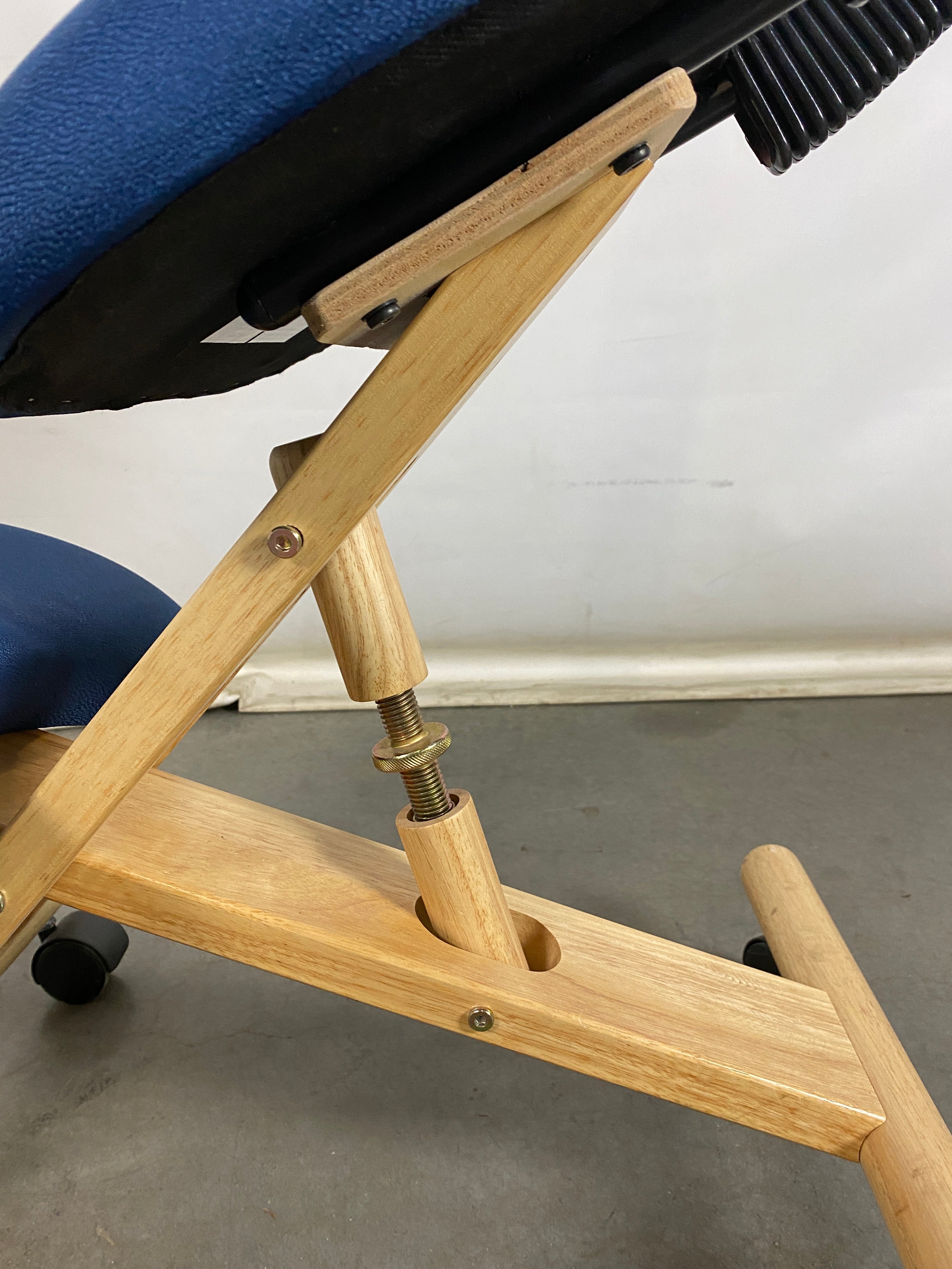 Wooden Ergonomic Kneeling Office Chair