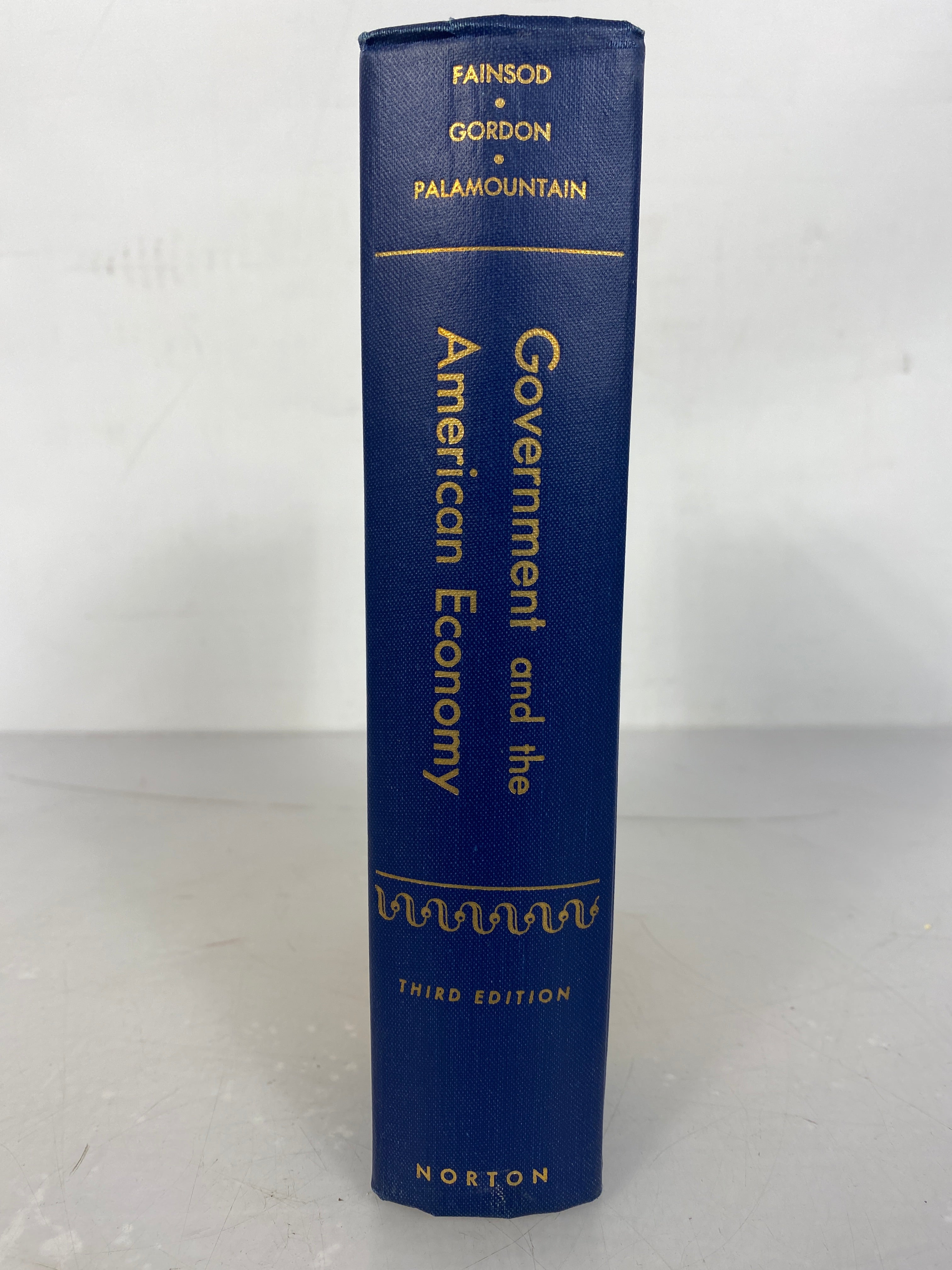 Government and the American Economy by Fainsod, Gordon, and Palamountain 1959 Third Edition HC DJ