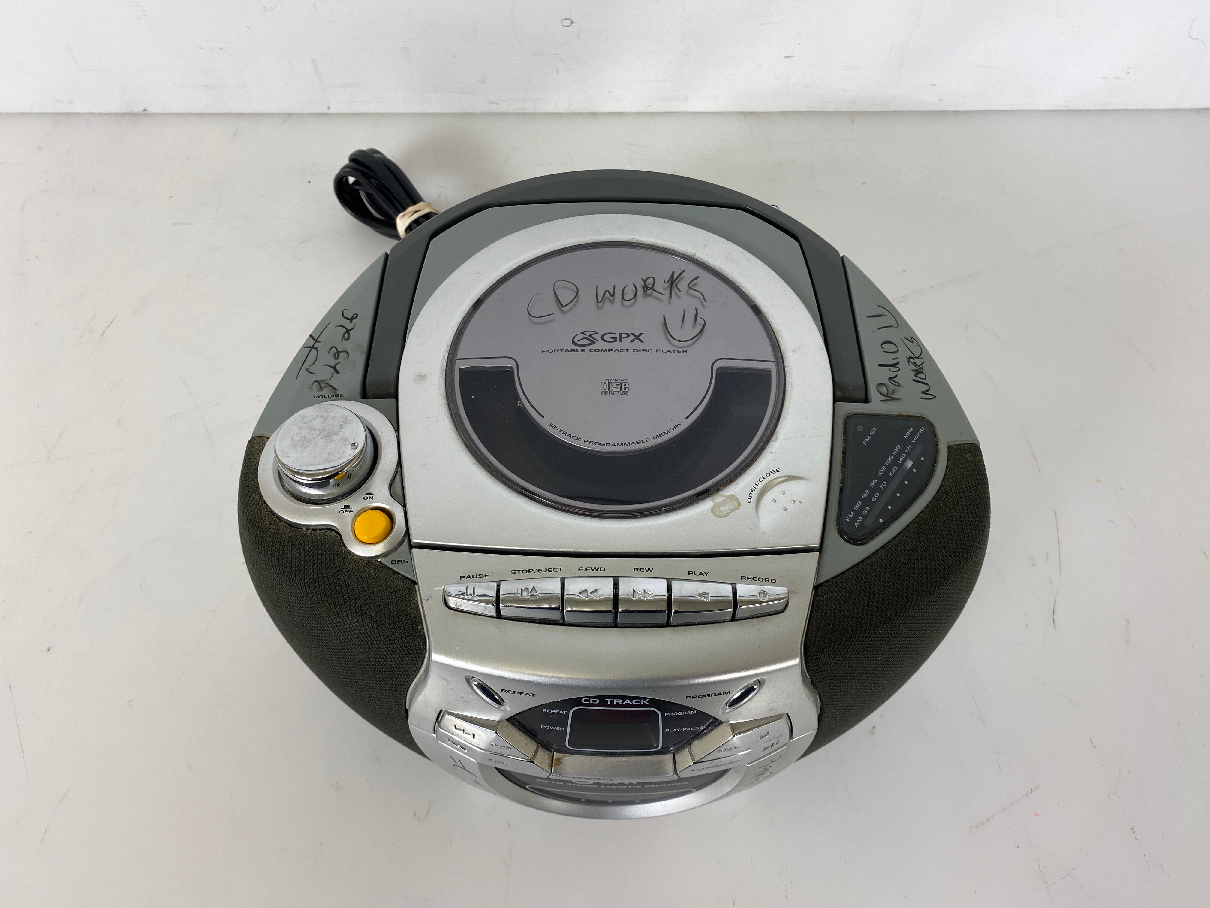 GPX C971 AM/FM Cassette Recorder Boombox