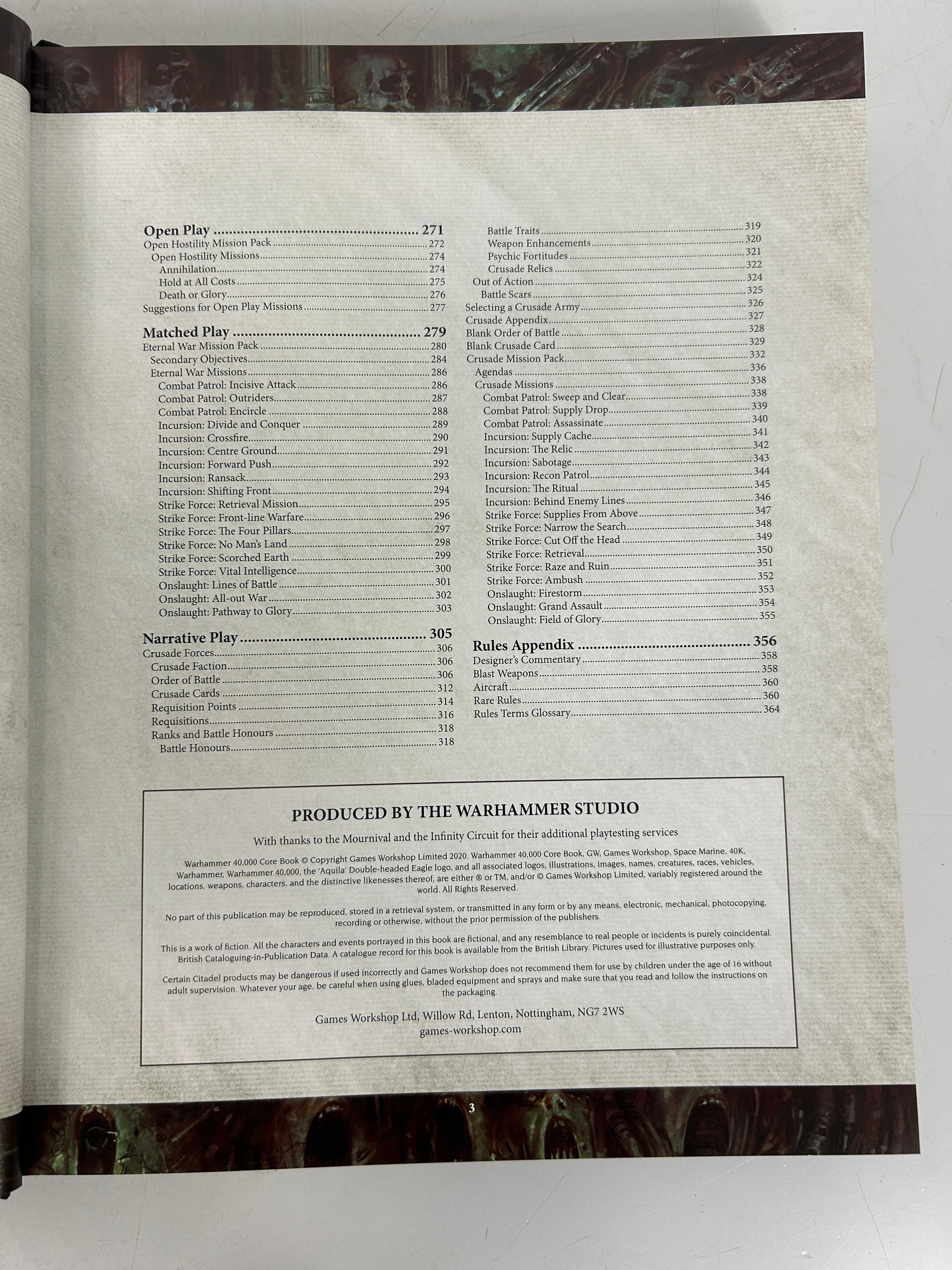 Warhammer 40K Core Rules Book Indomitus/Codex: Chaos Knights 2022 9th Edition