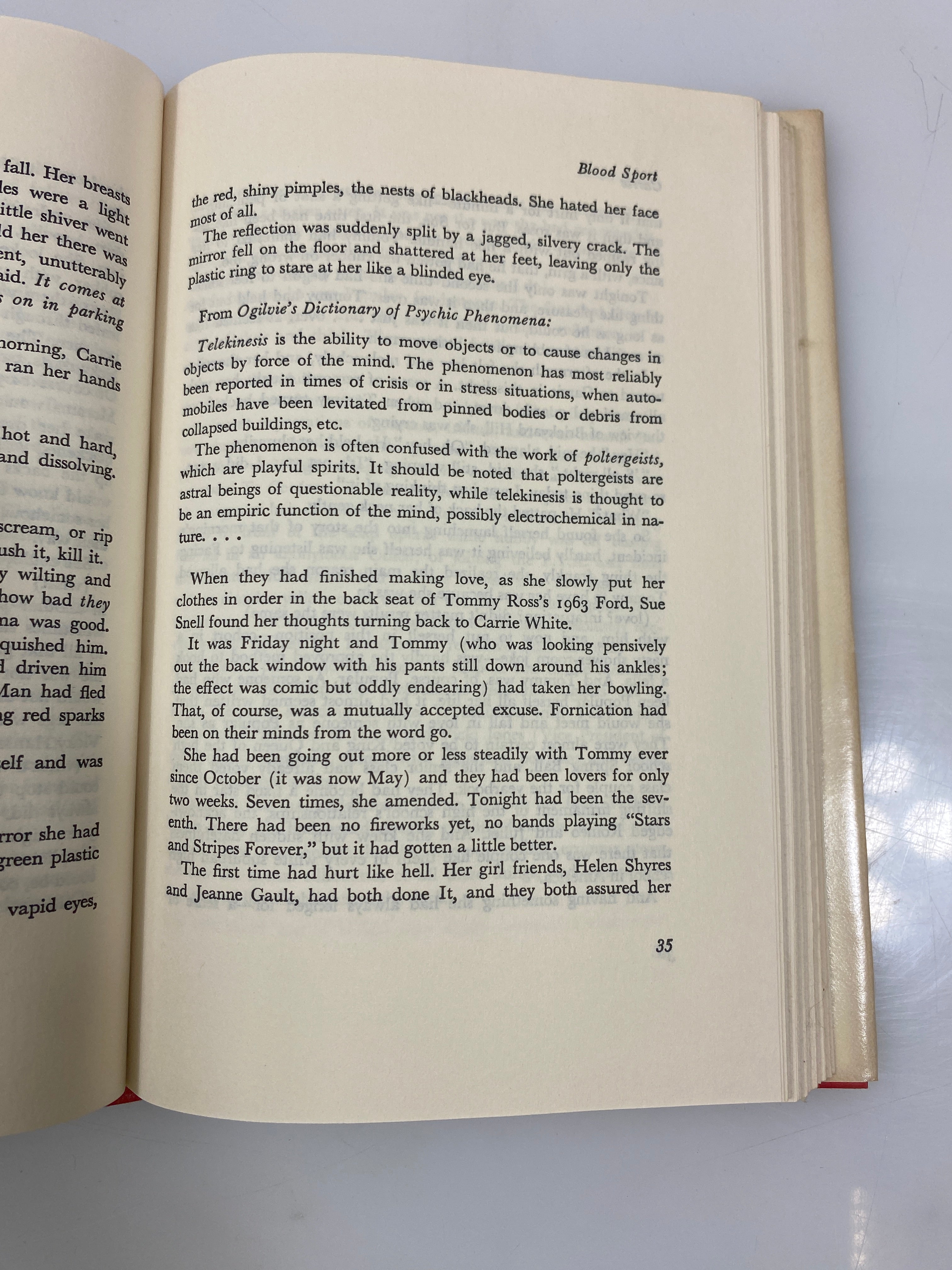 Carrie by Stephen King 1974 HCDJ