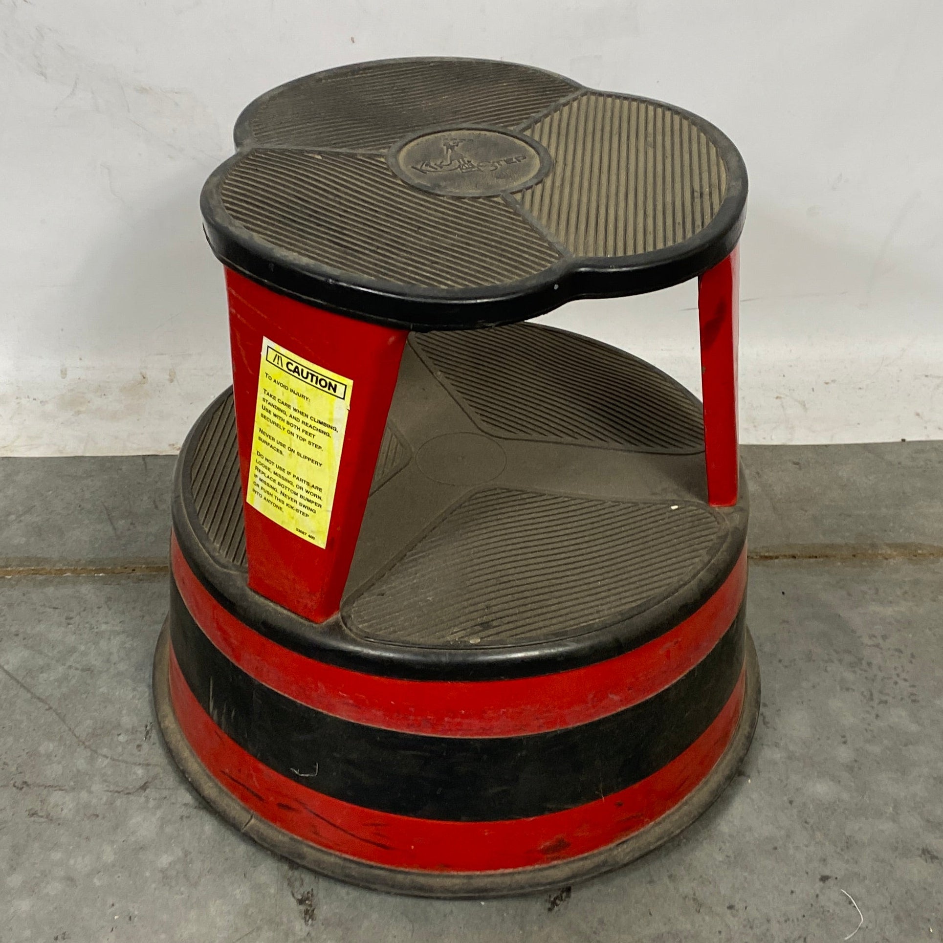 Kikstep Circular Rolling Red Stepping Stool