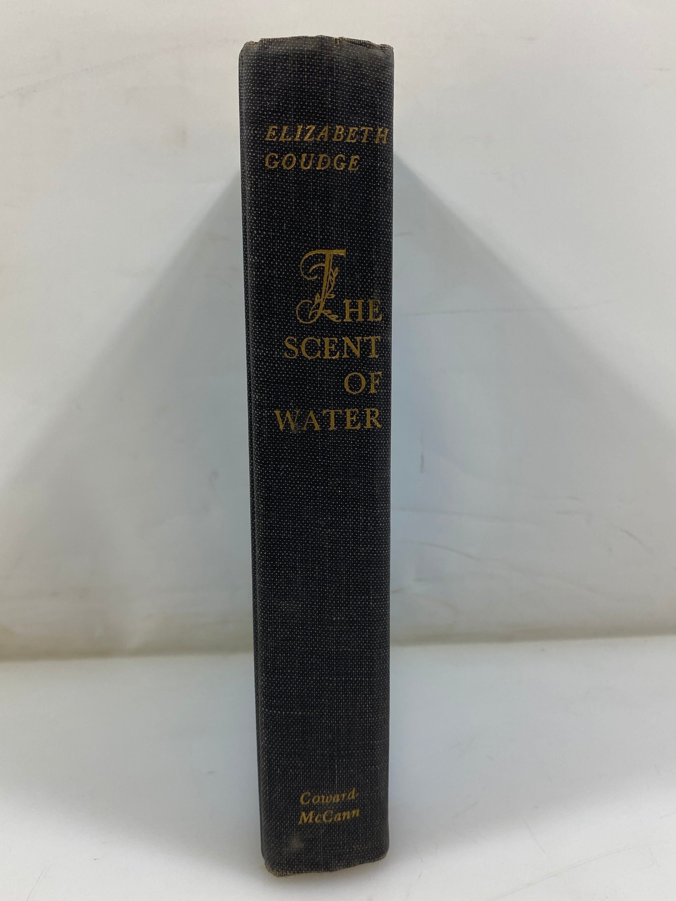 The Scent of Water by Elizabeth Goudge 1963 HCDJ