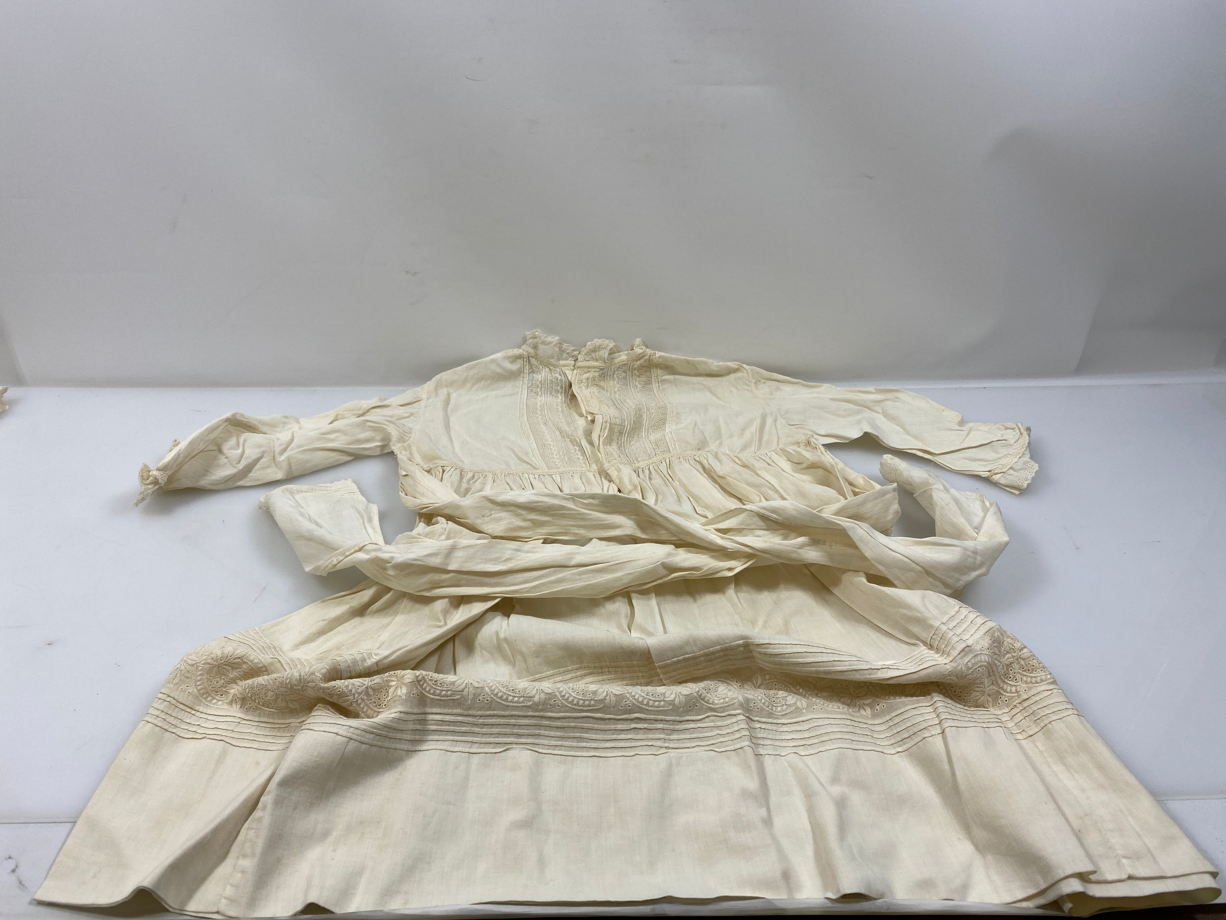 Vintage 1910s White Linen Child's Dress with Floral Embroidery