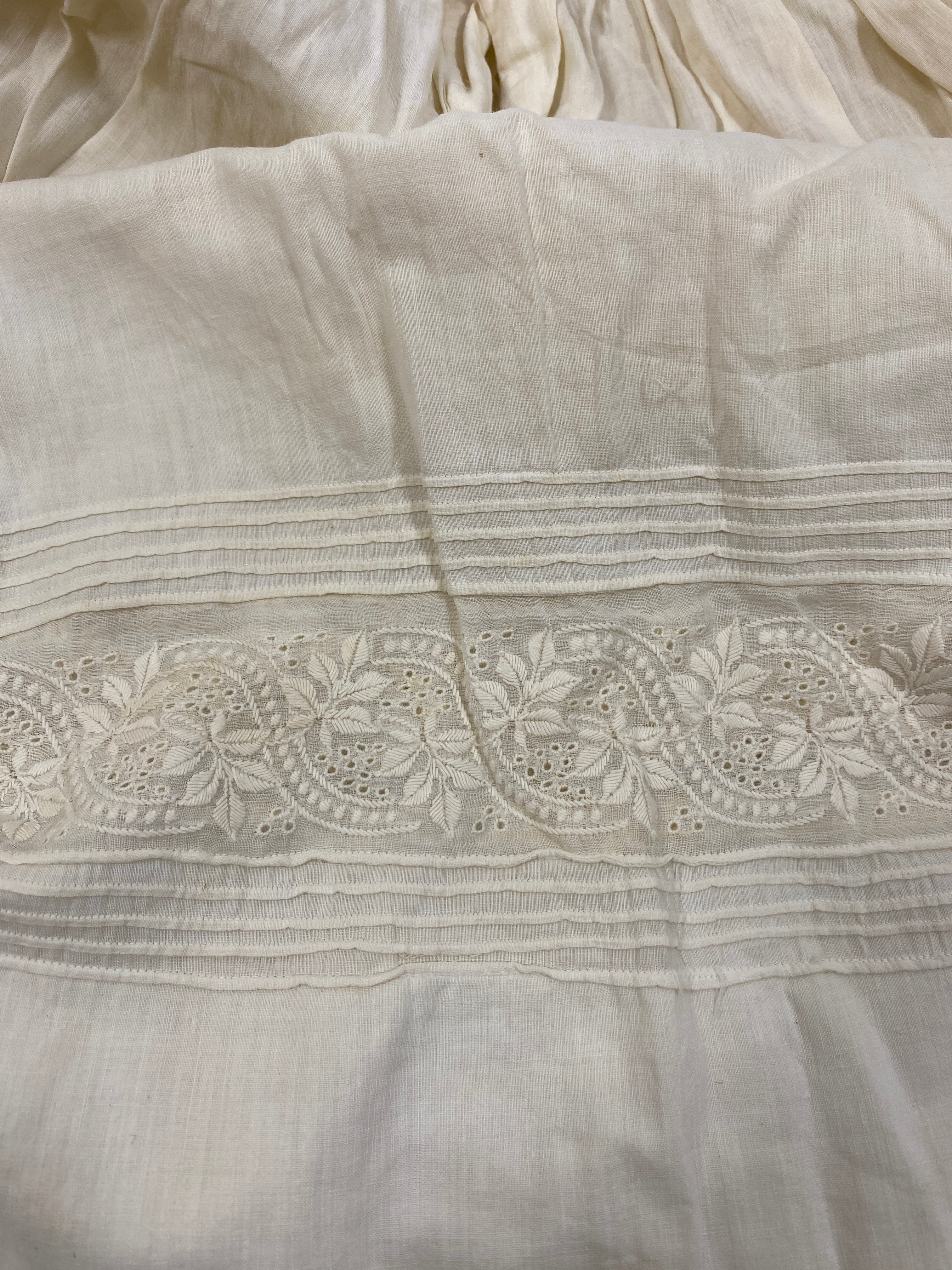 Vintage 1910s White Linen Child's Dress with Floral Embroidery