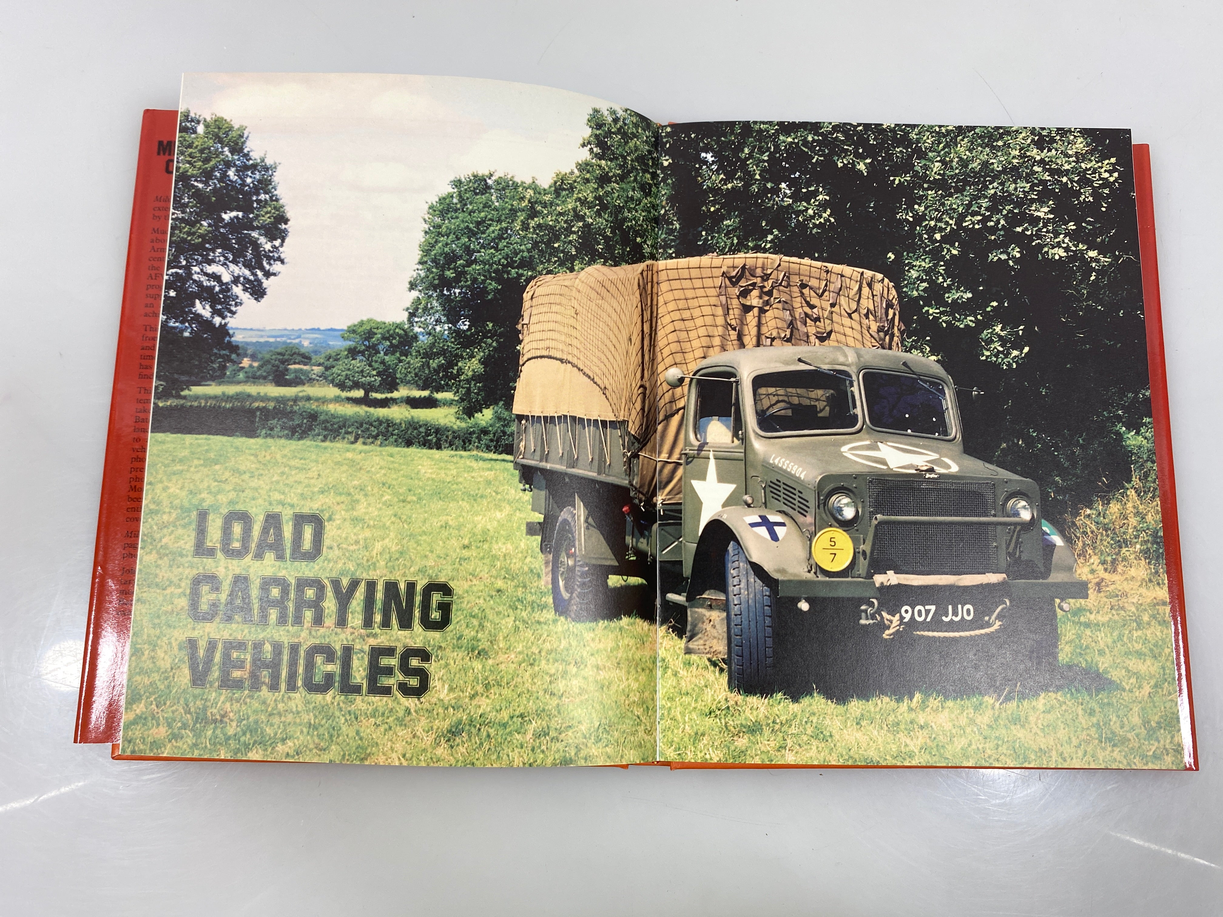 Military Vehicles of World War 2 by Church 1982 HCDJ