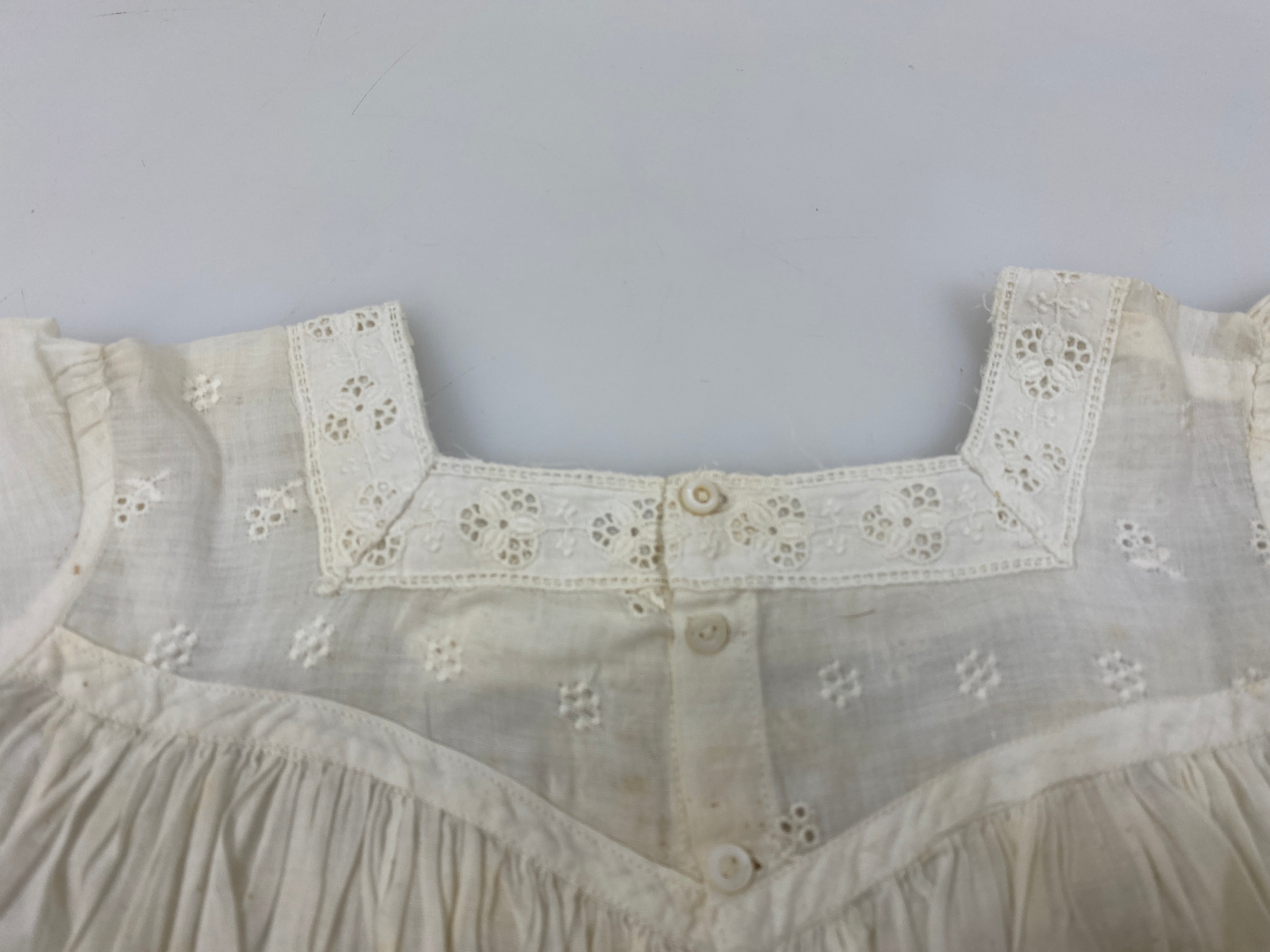Vintage 1910s White Linen Baby's Dress With Floral Lace Details