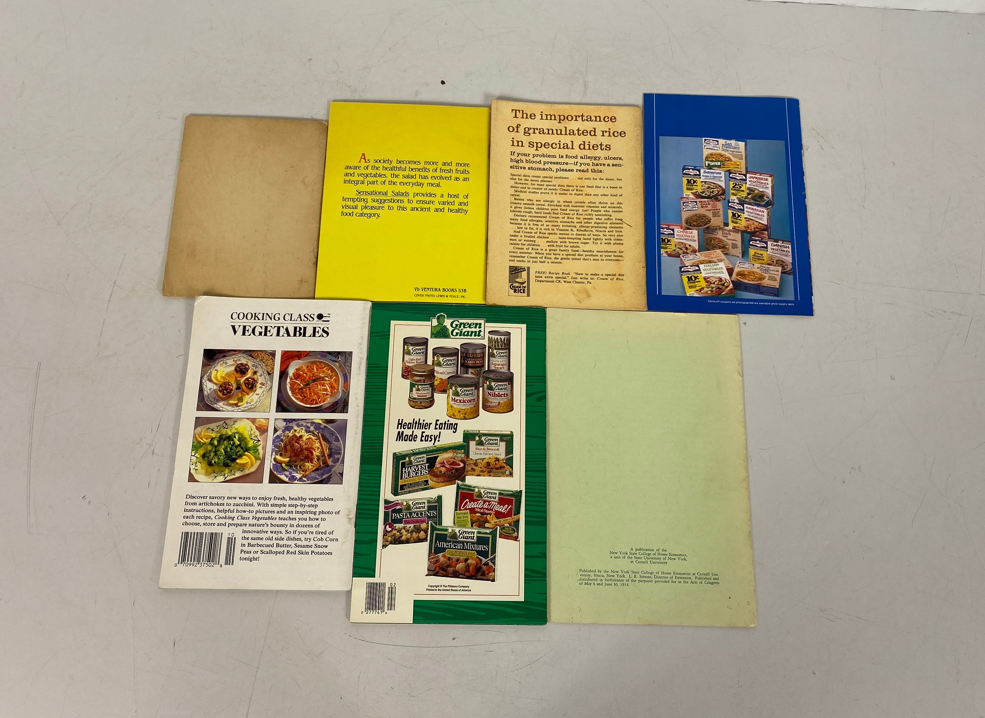 Lot of Vintage Salad & Vegetable Recipe Books incl B in B Mushrooms/Green Giant