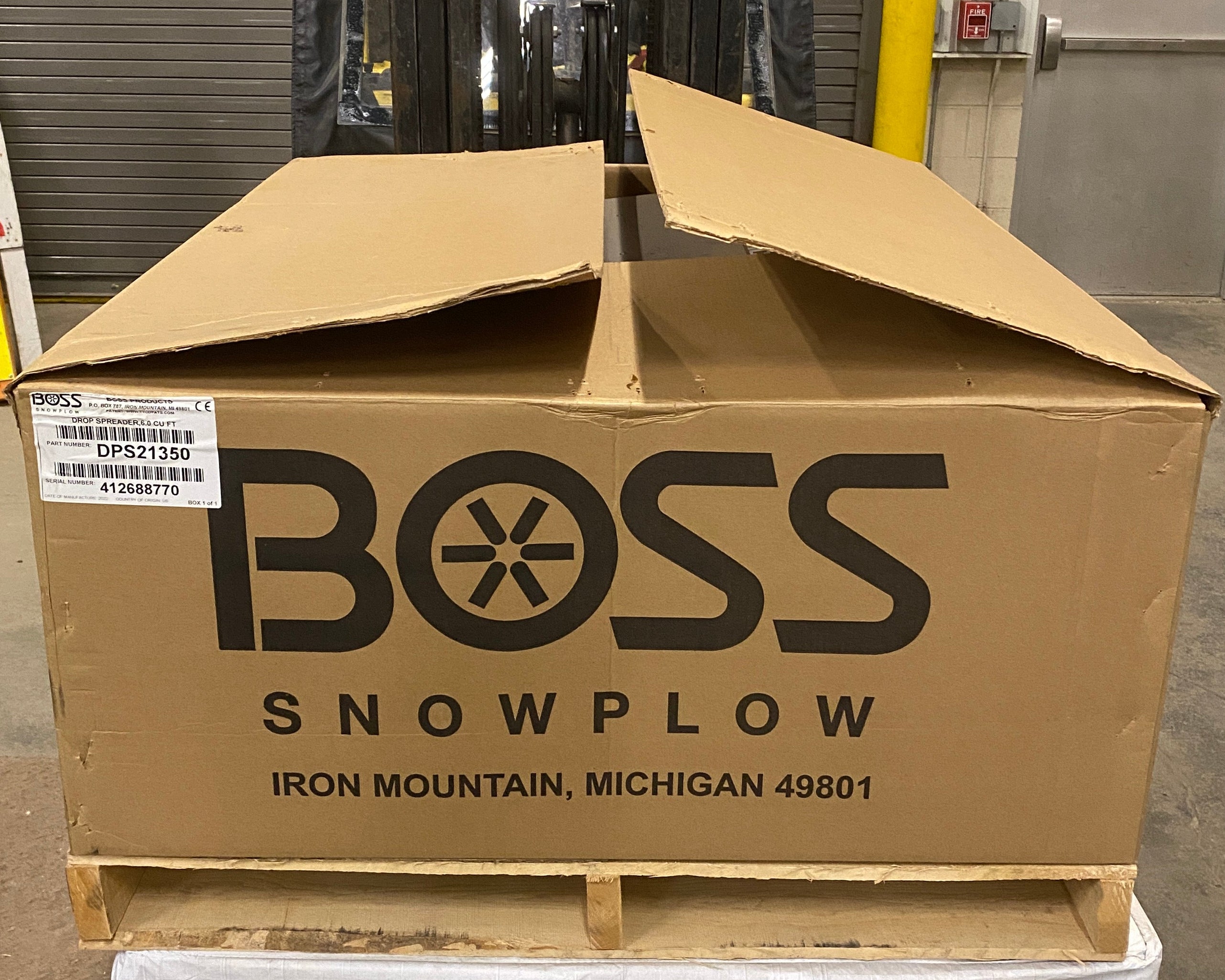 Boss #DPS21350 Road/Sidewalk Mounted Salter Kit