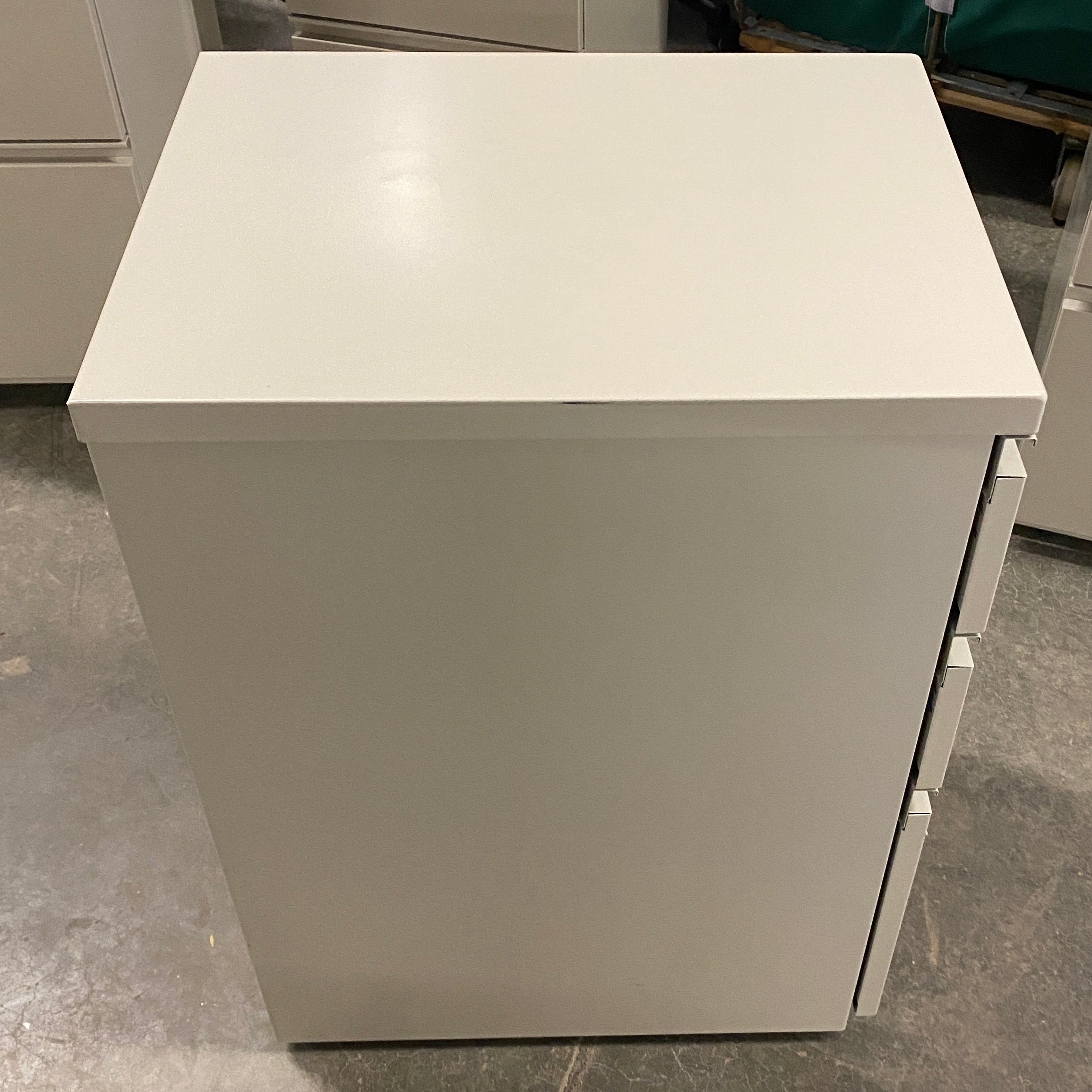 Beige 3 Drawer File Cabinet