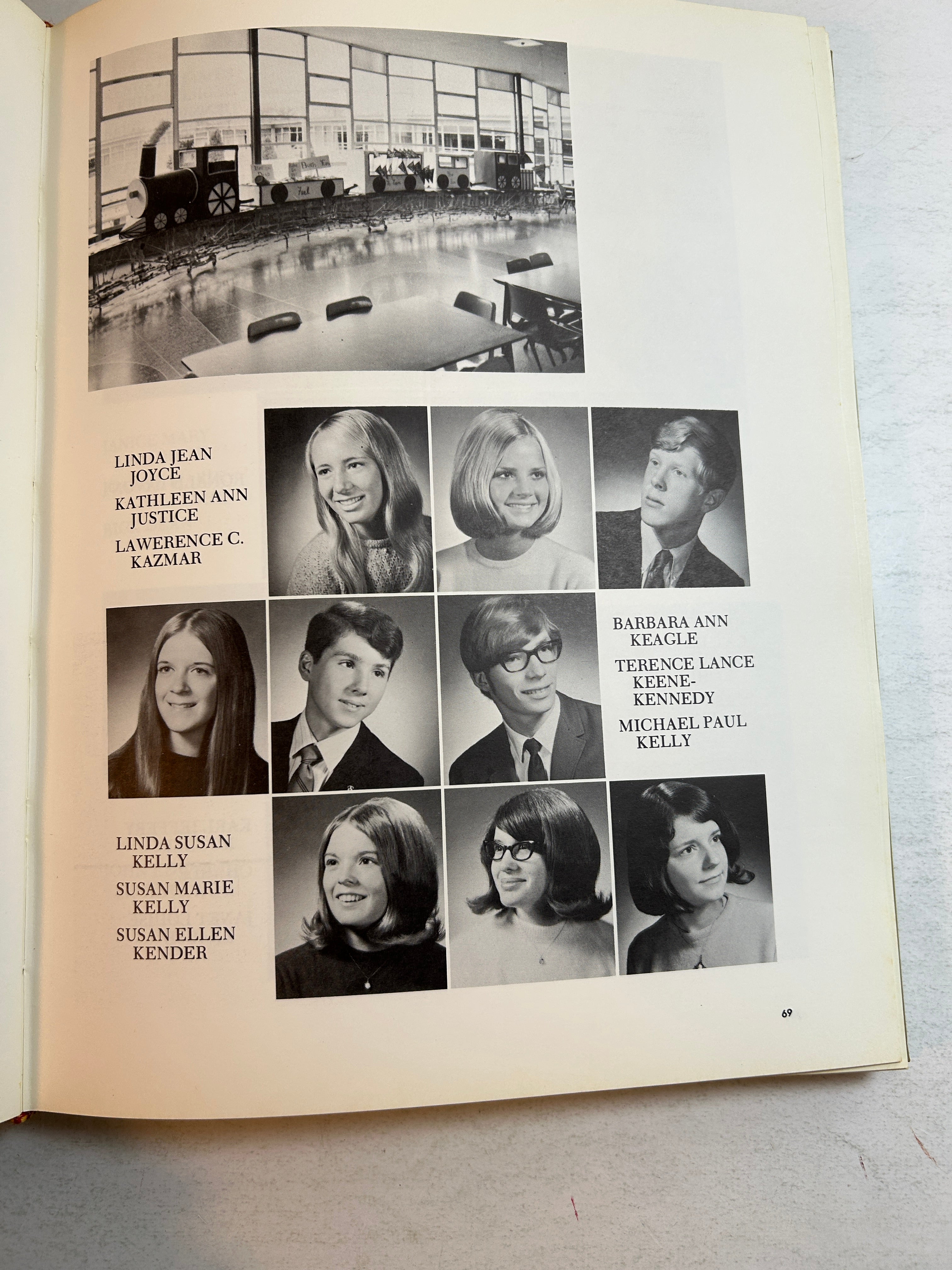 1970 "Log" Lakeview High School Yearbook Battle Creek, MI Cindy Edmonds & Beth Schindler HC