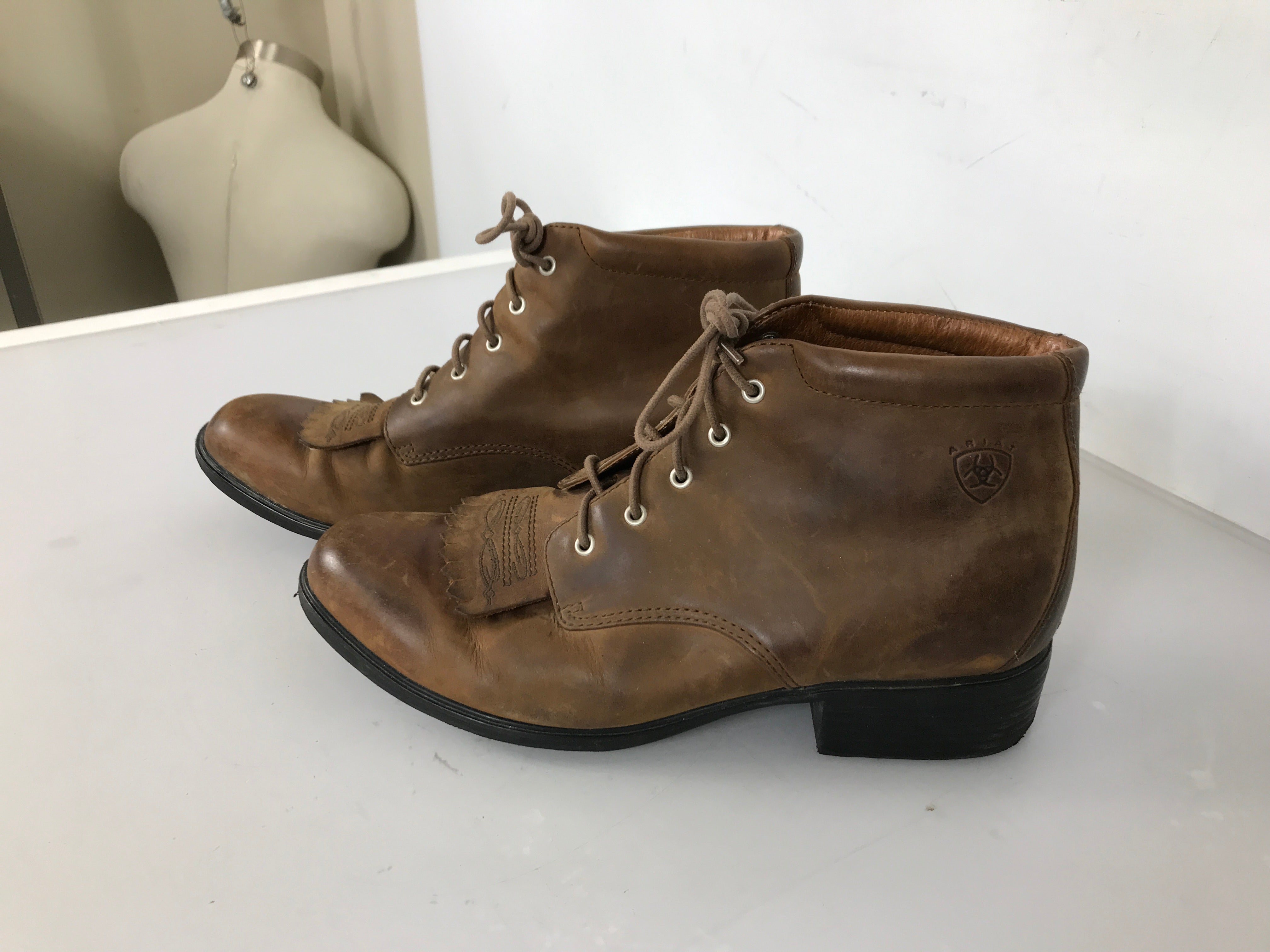 Ariat Brown Lace-Up Ankle Boot Women's Size 7.5