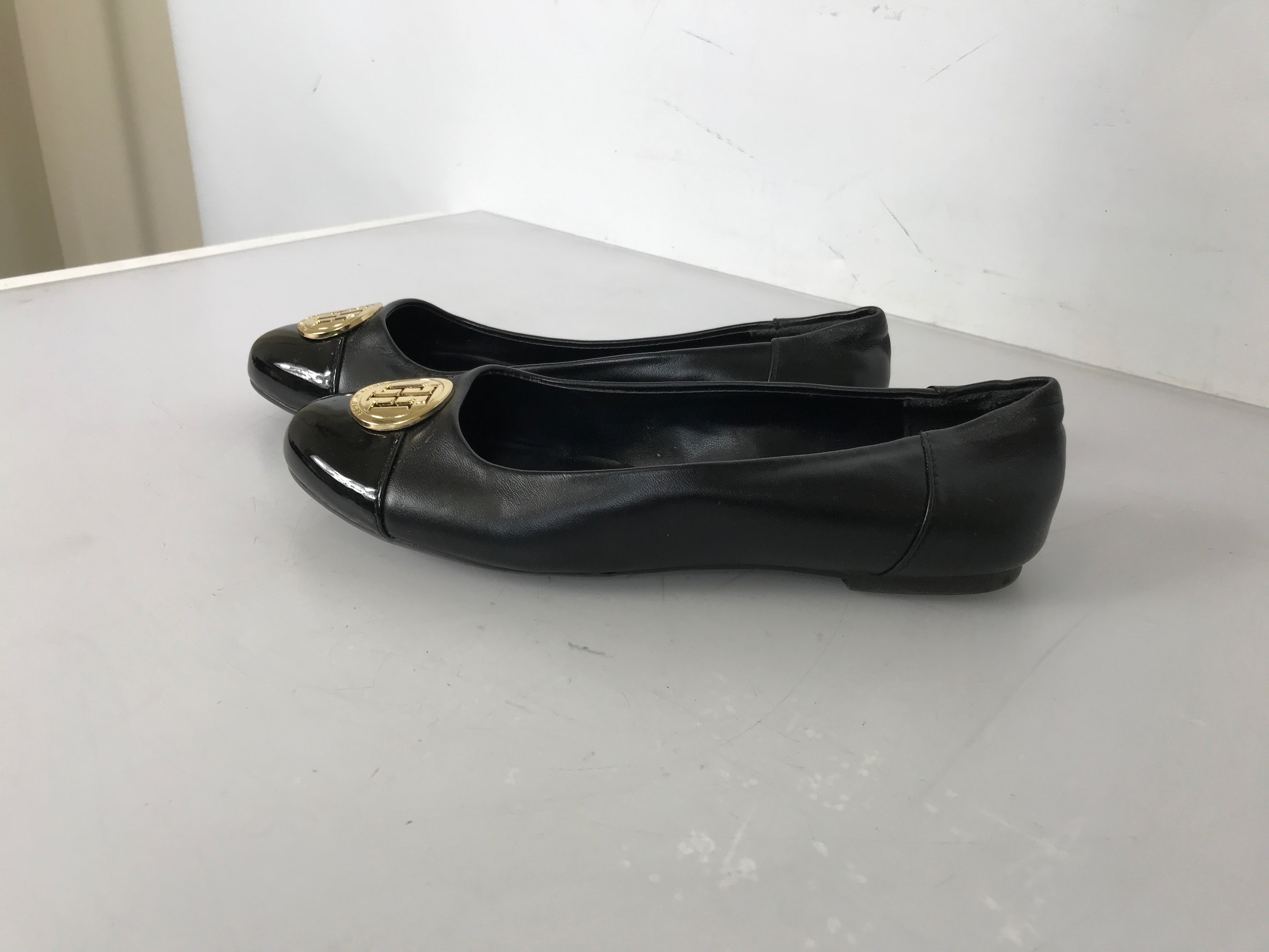 Tommy Hilfiger Black Flats Women's Size 8