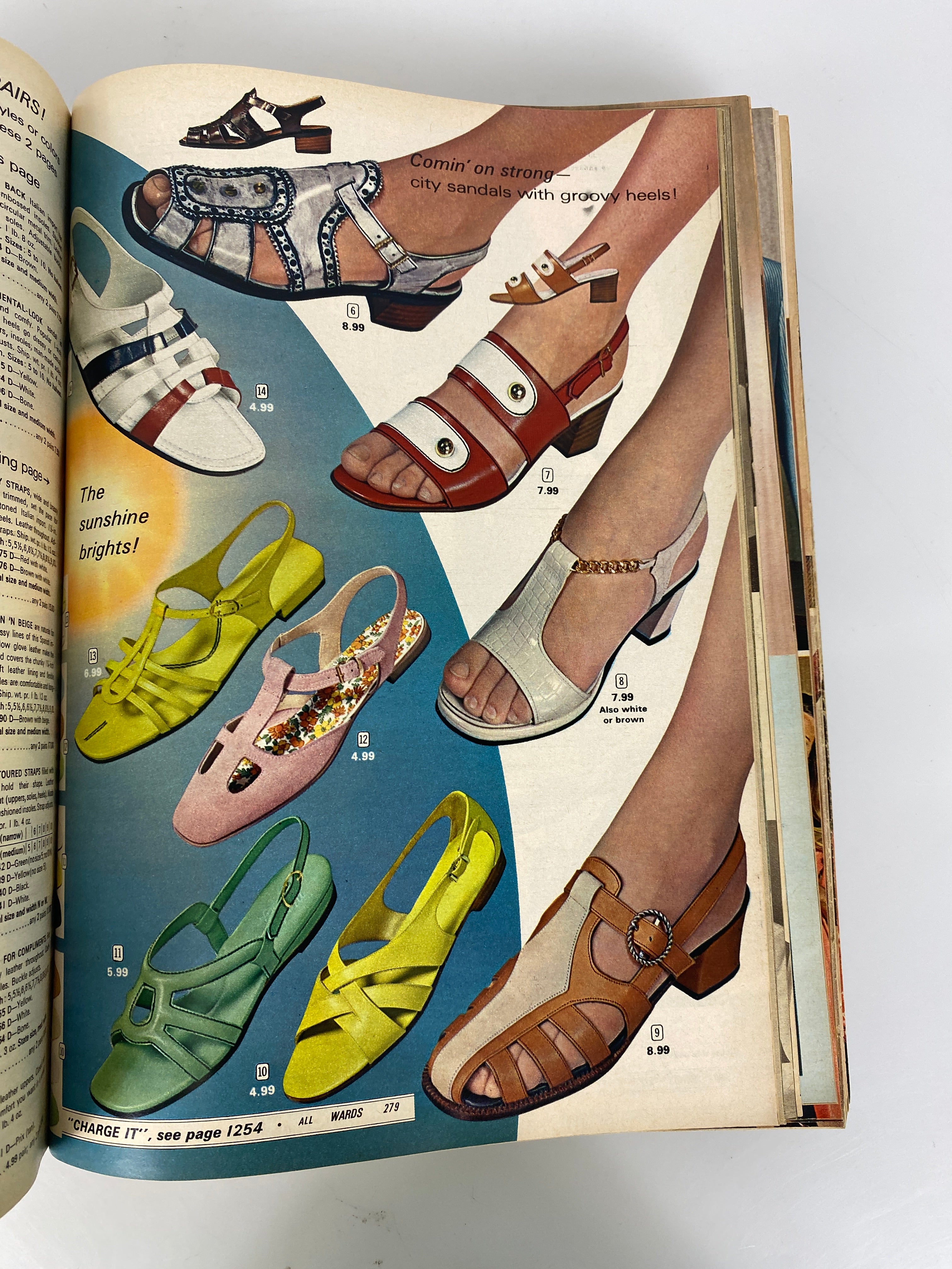 Montgomery Ward Catalog Spring and Summer 1970 1255 pages
