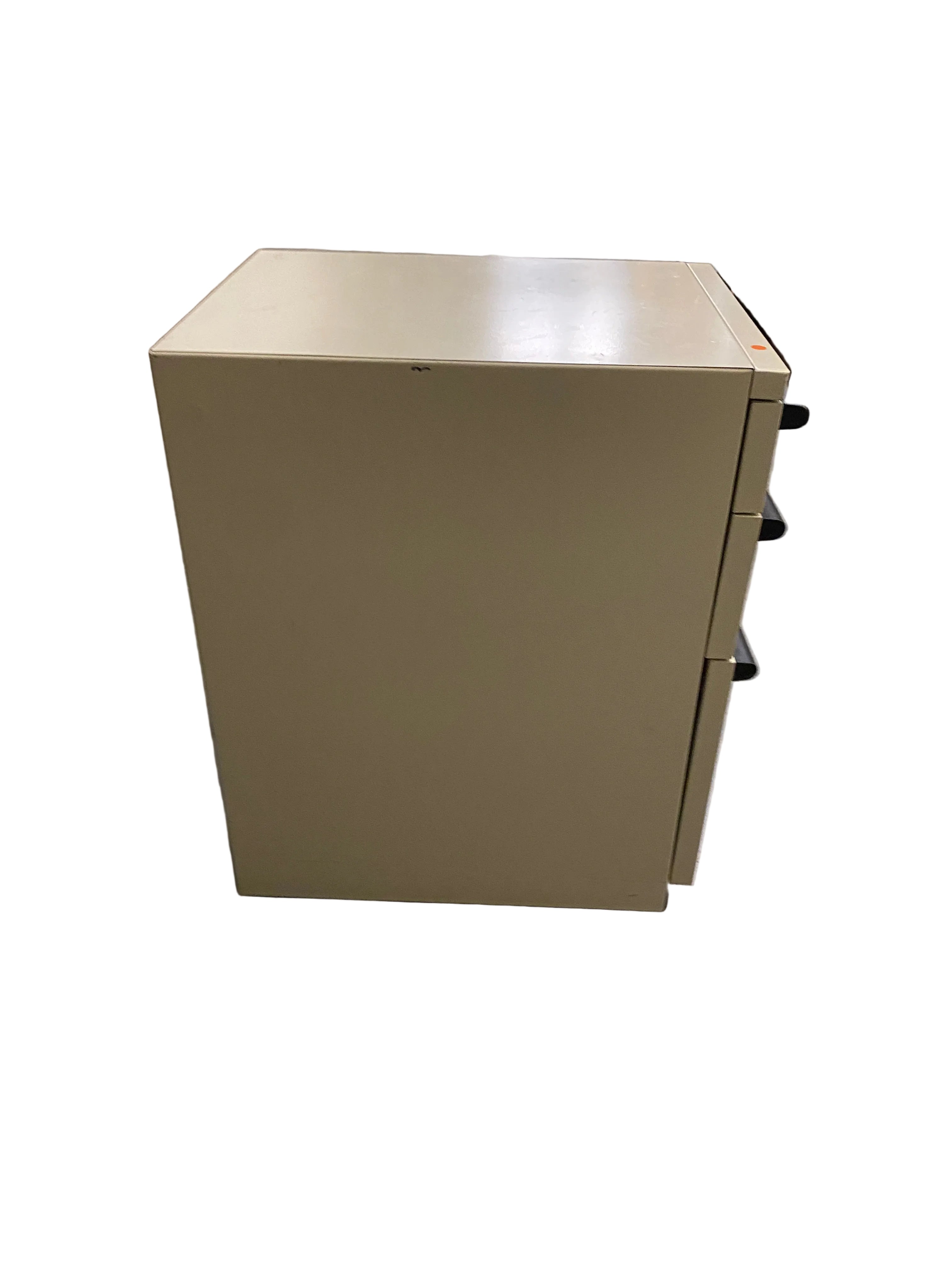 3 Drawer File Cabinet On Wheels
