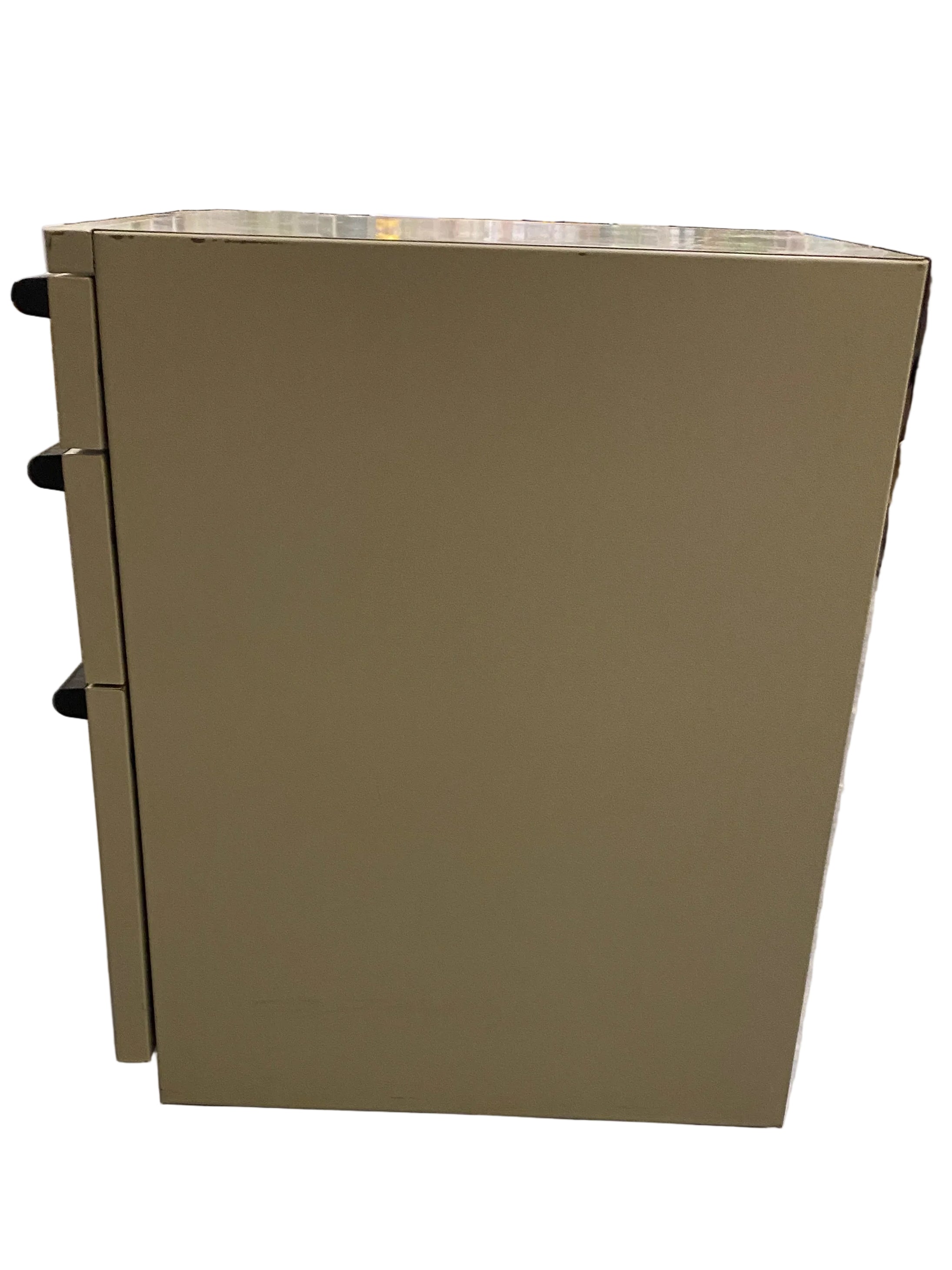 3 Drawer File Cabinet On Wheels