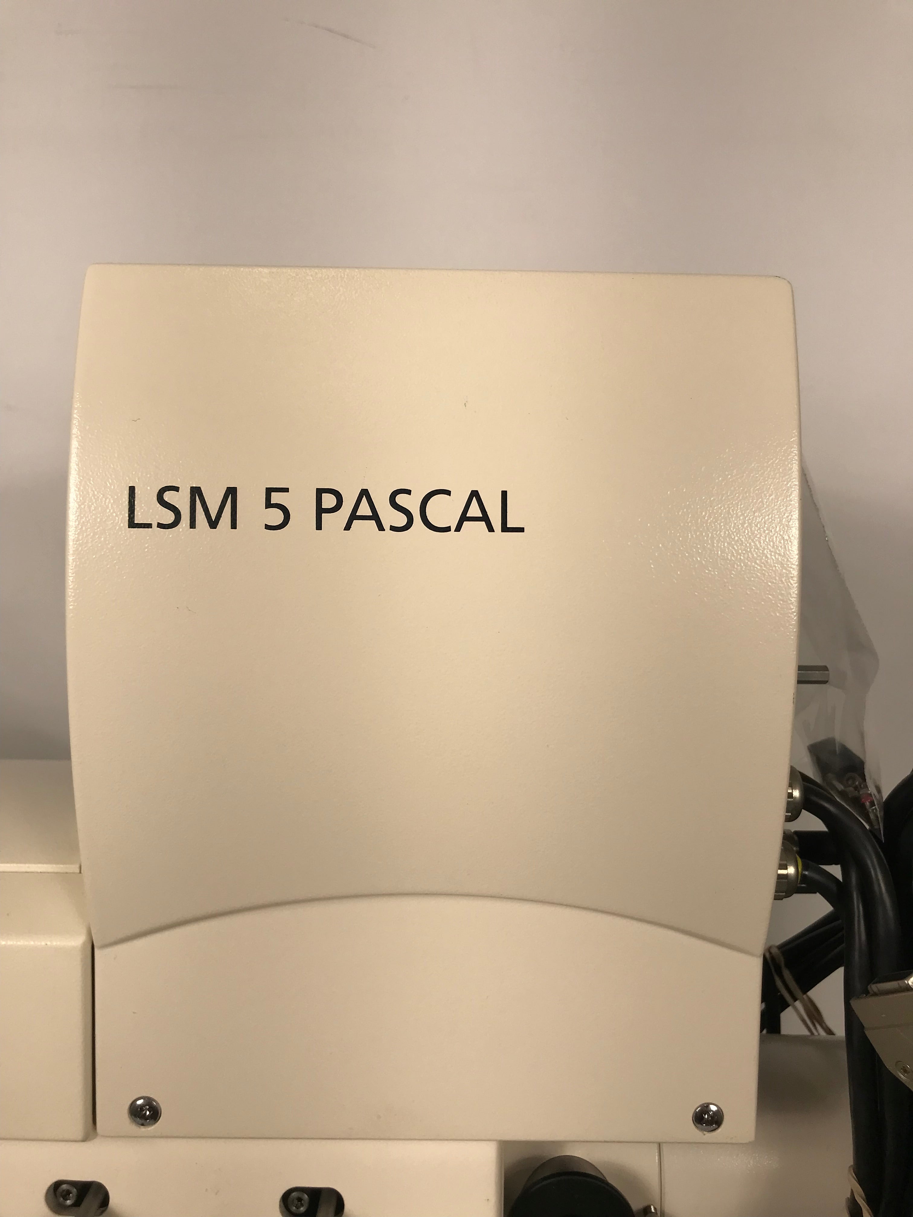Zeiss AxioSkop 2 MOT Phase Contrast Laser Microscope W/ LSM 5 Pascal & LASOS Systems *For Parts or Repair*