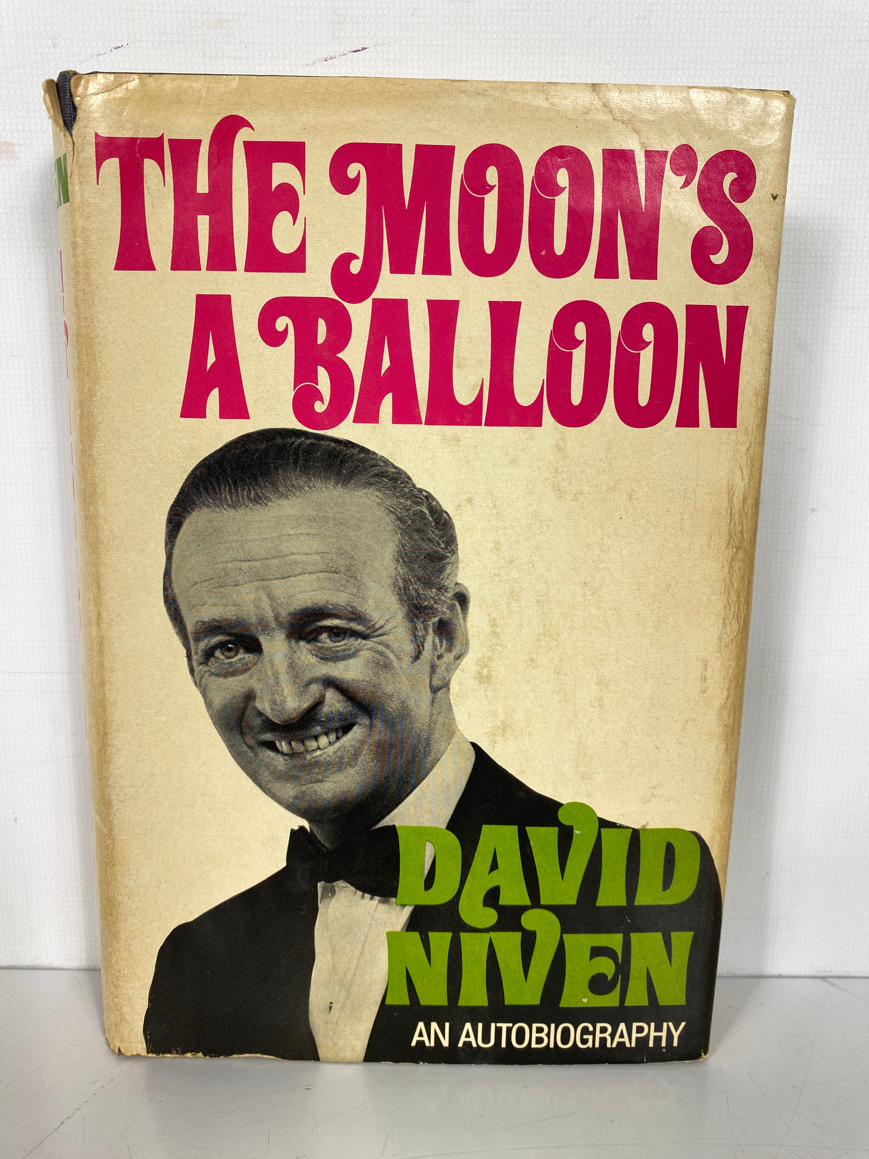 The Moon's a Balloon David Niven Autobiography 1972 BCE HC DJ