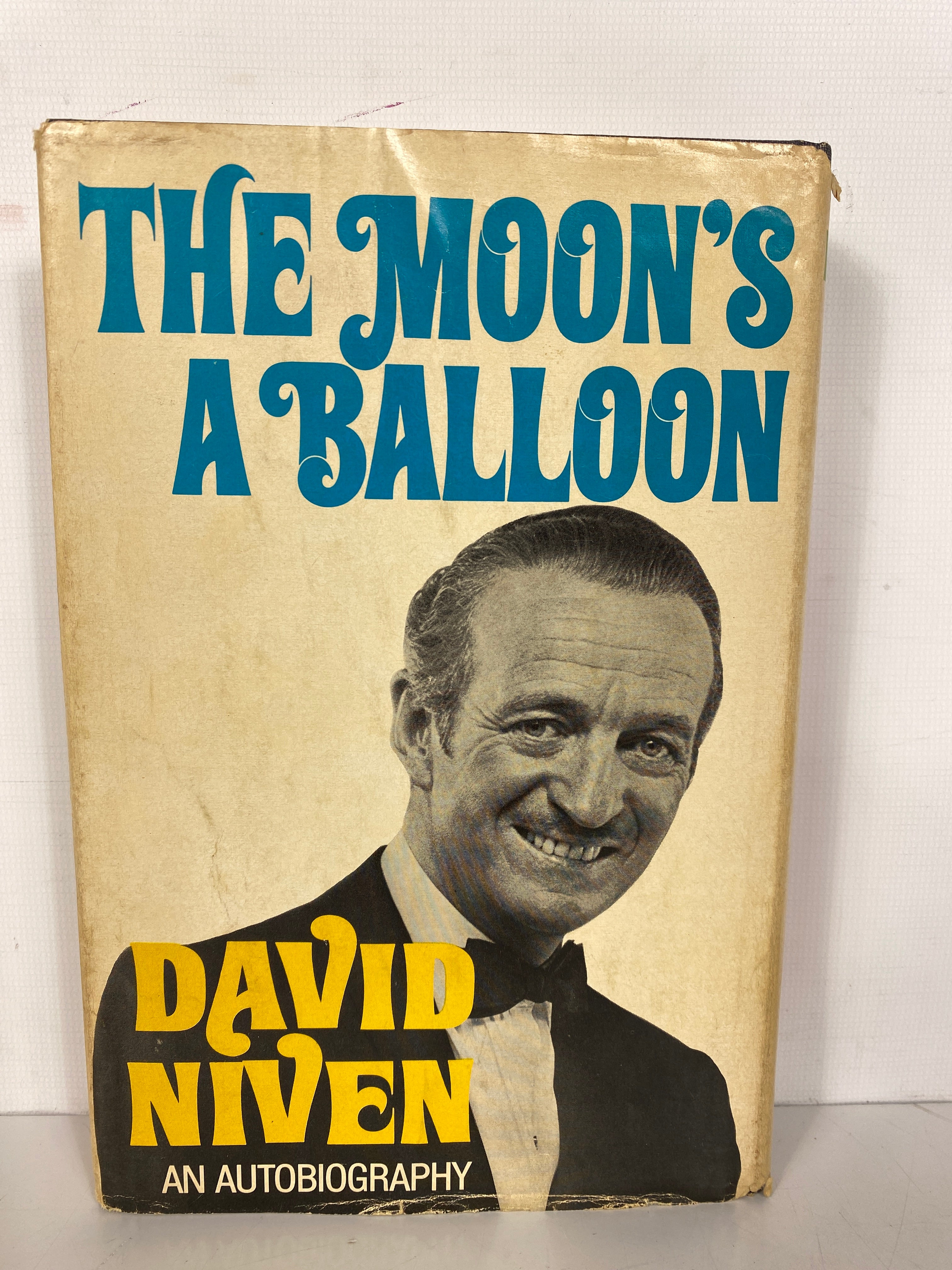 The Moon's a Balloon David Niven Autobiography 1972 BCE HC DJ