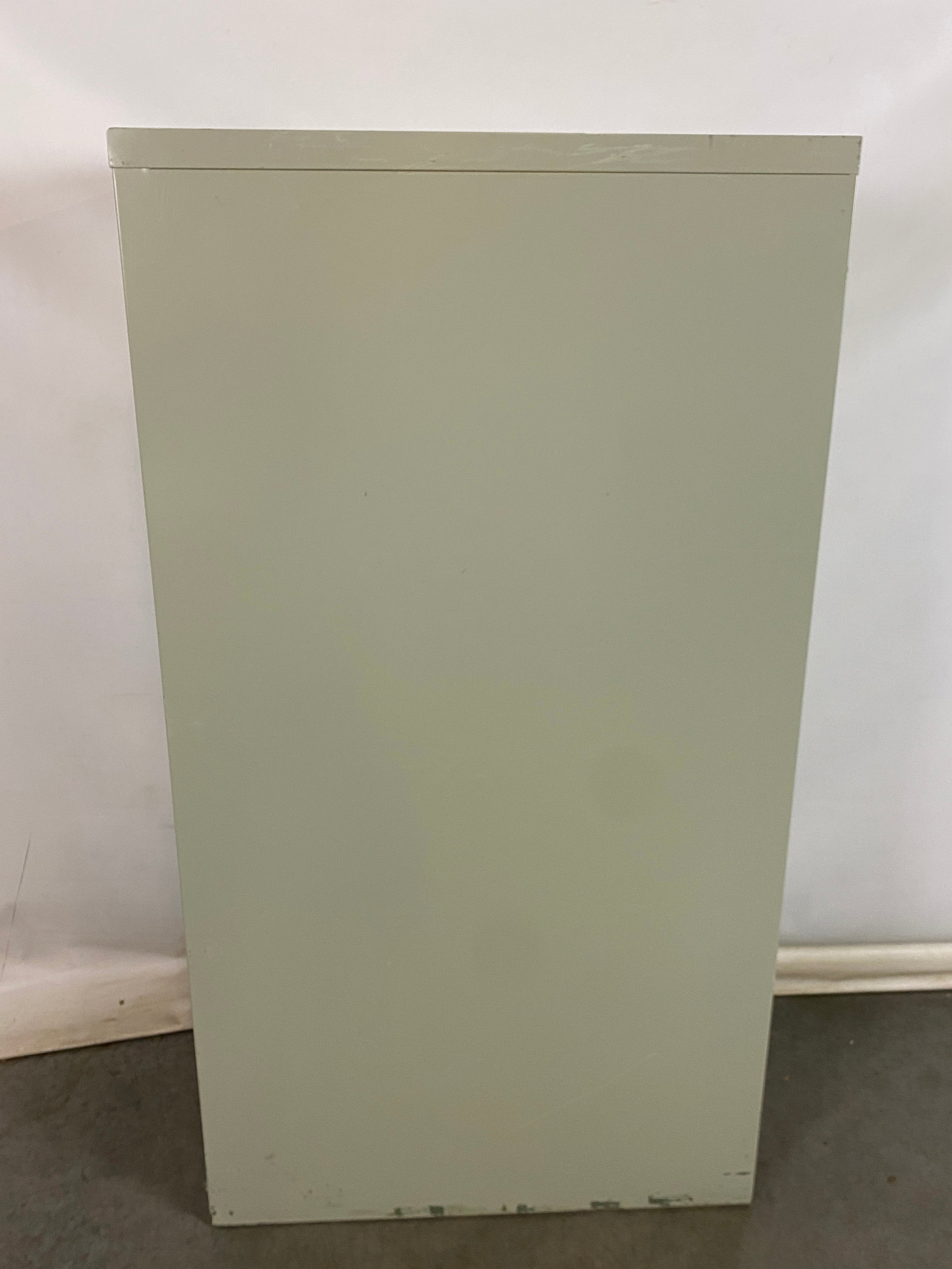 Steelcase Light Green 4-Drawer Metal Filing Cabinet