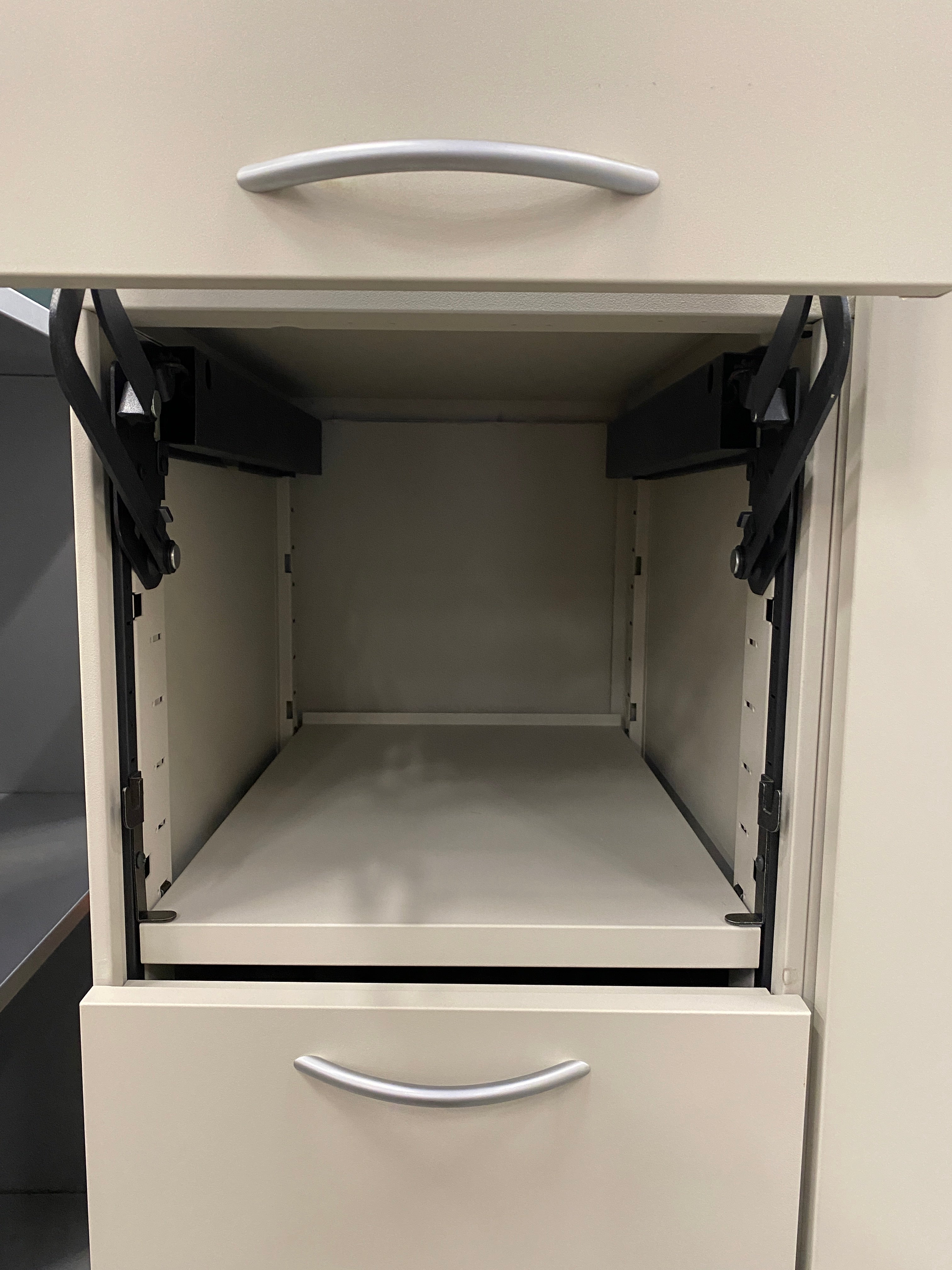 Steelcase Right Side Closet Tan Cabinet With Drawers
