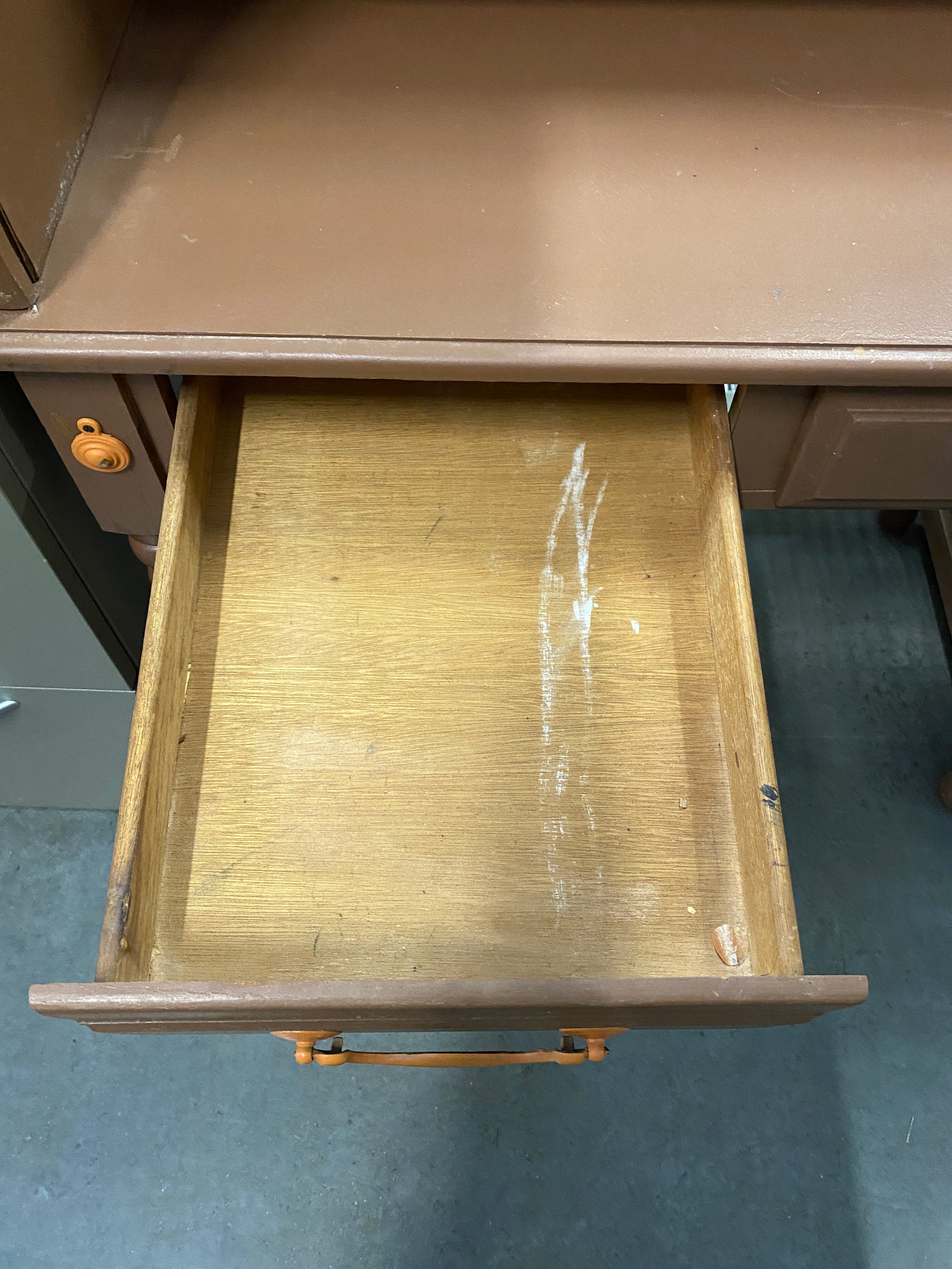 Writing Desk With Hutch Top