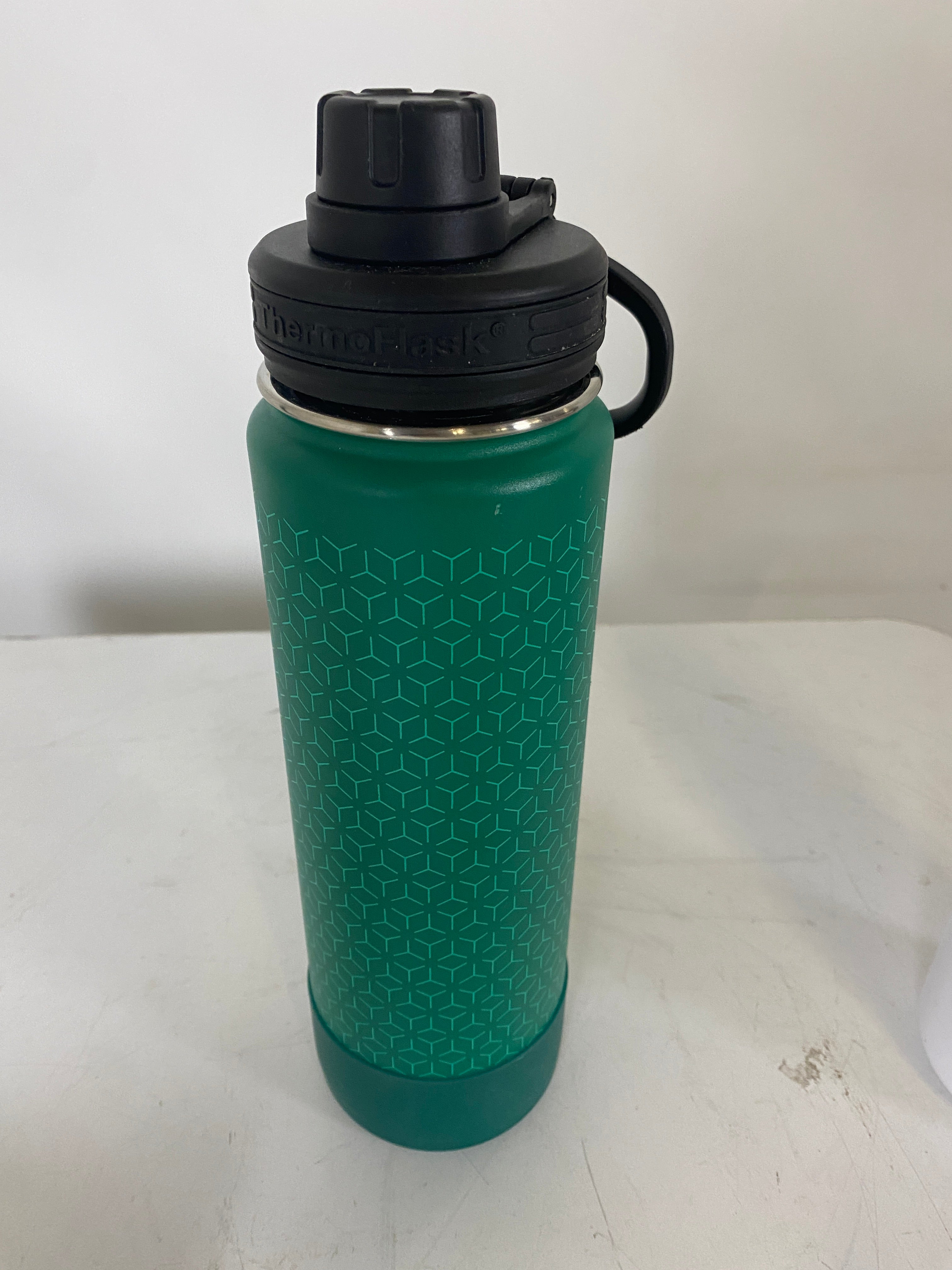 ThermoFlask Green Insulated Water Bottle