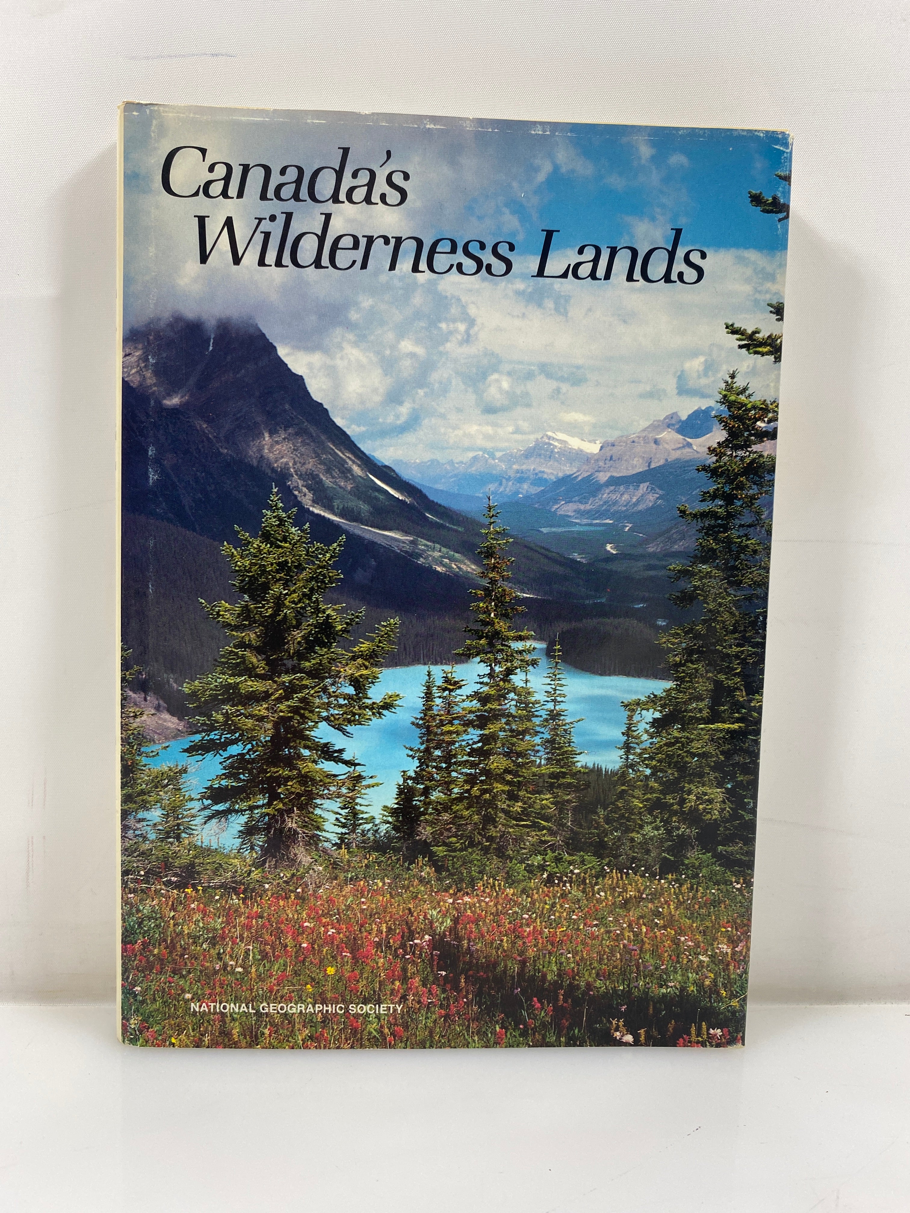 Canada's Wilderness Lands National Geographic Society 1982 HCDJ