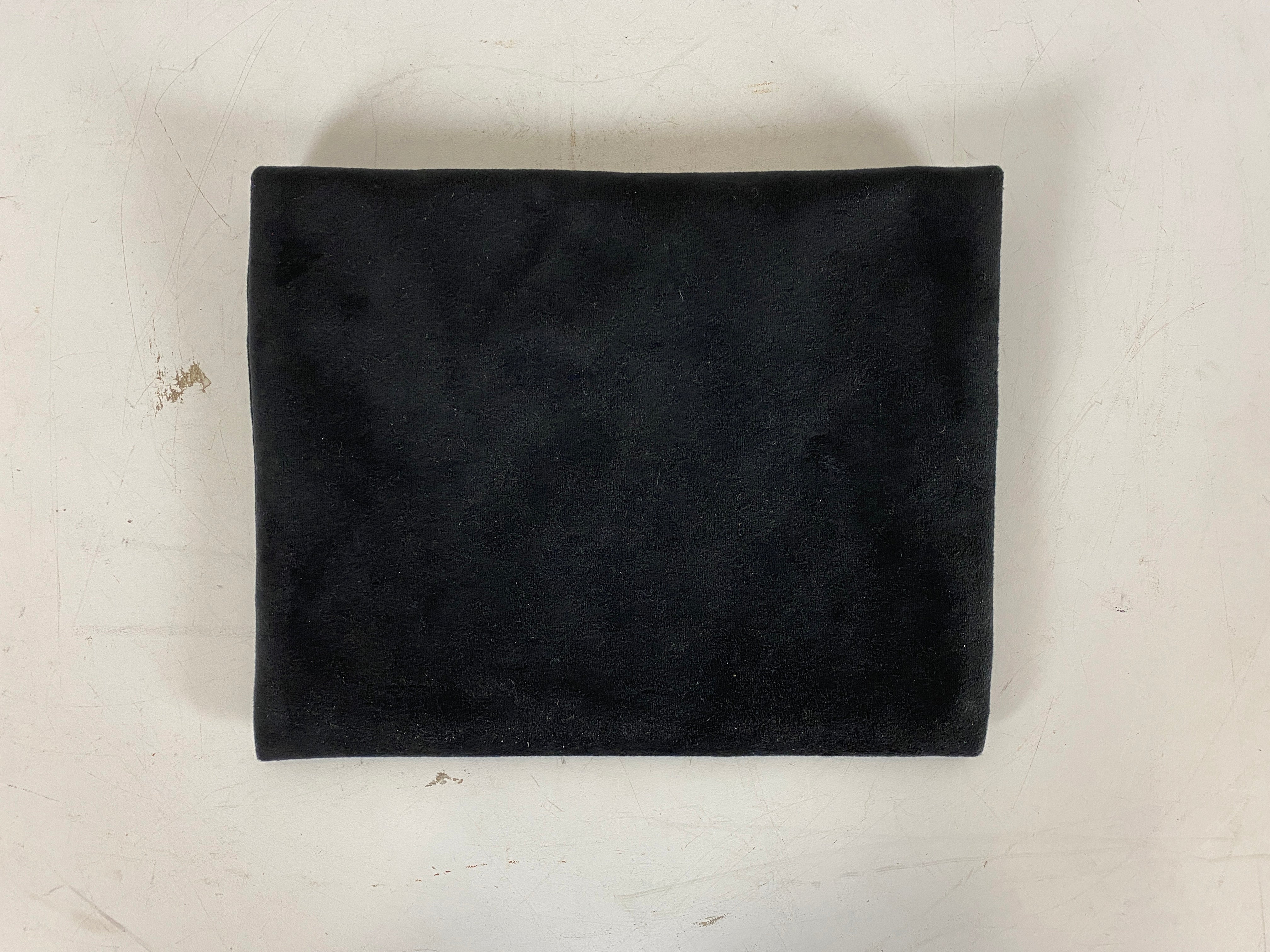 Black Velvet Gucci Beauty Bag