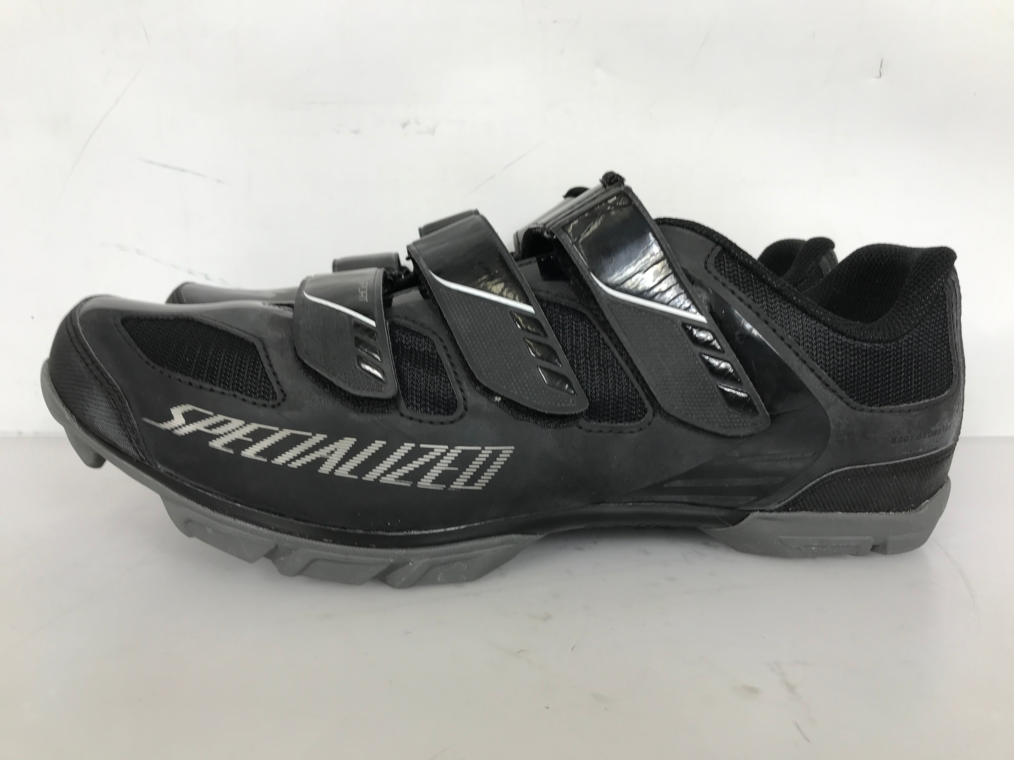 Specialized Body Geometry Black Sport Mtn Men's Size 13.75 / 48 NIB