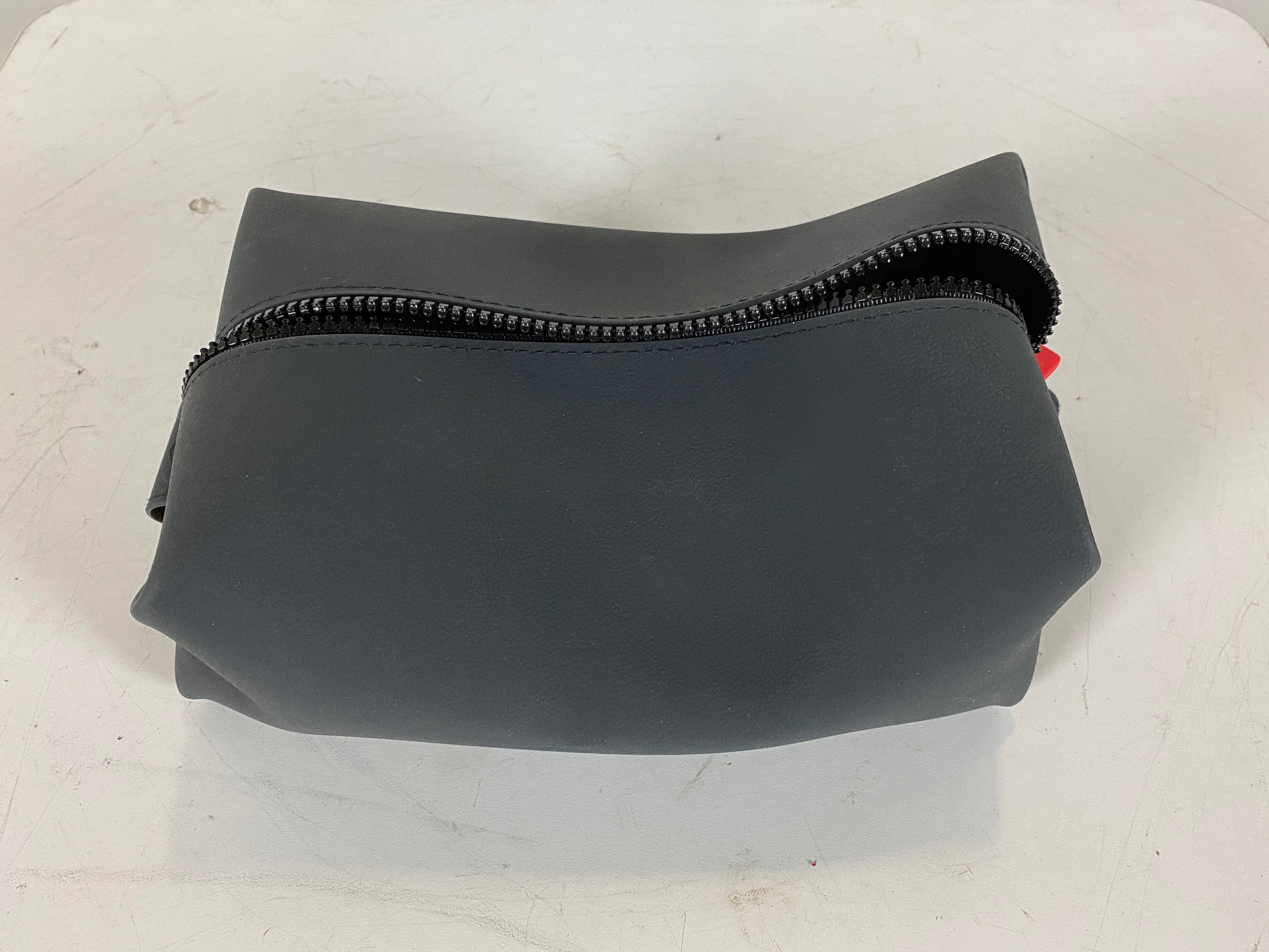 Tooletries Koby Dopp Kit Silicone Toiletry Bag