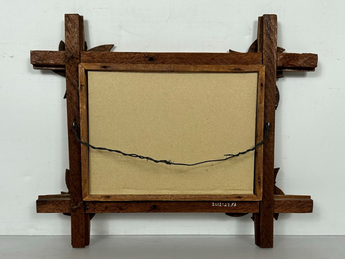 Vintage 4-Leaf Adirondack Wooden Picture Frame