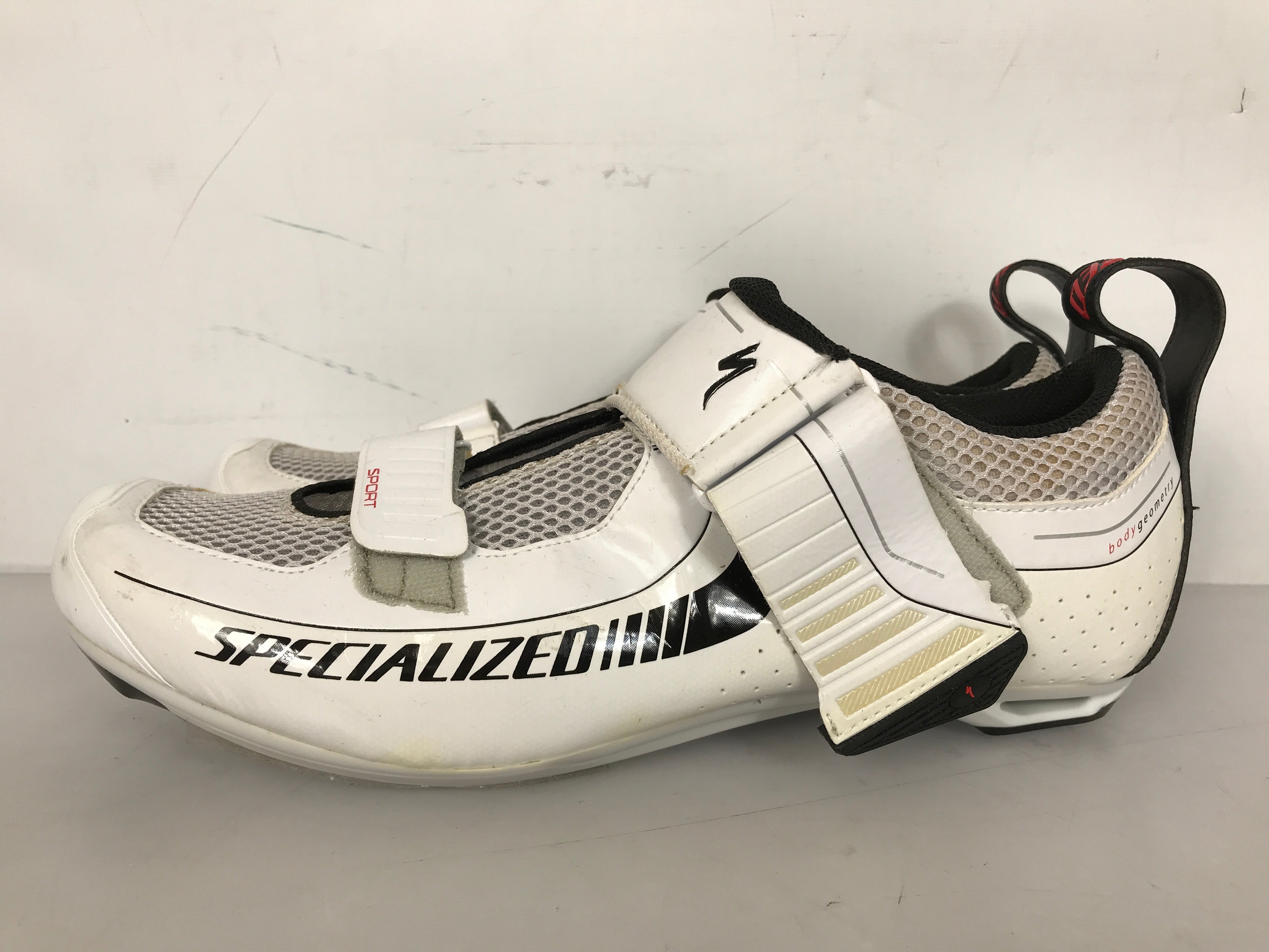 Specialized Body Geometry White/Black Trivent Sport Rd Men's Size 12.25 / 46 NIB