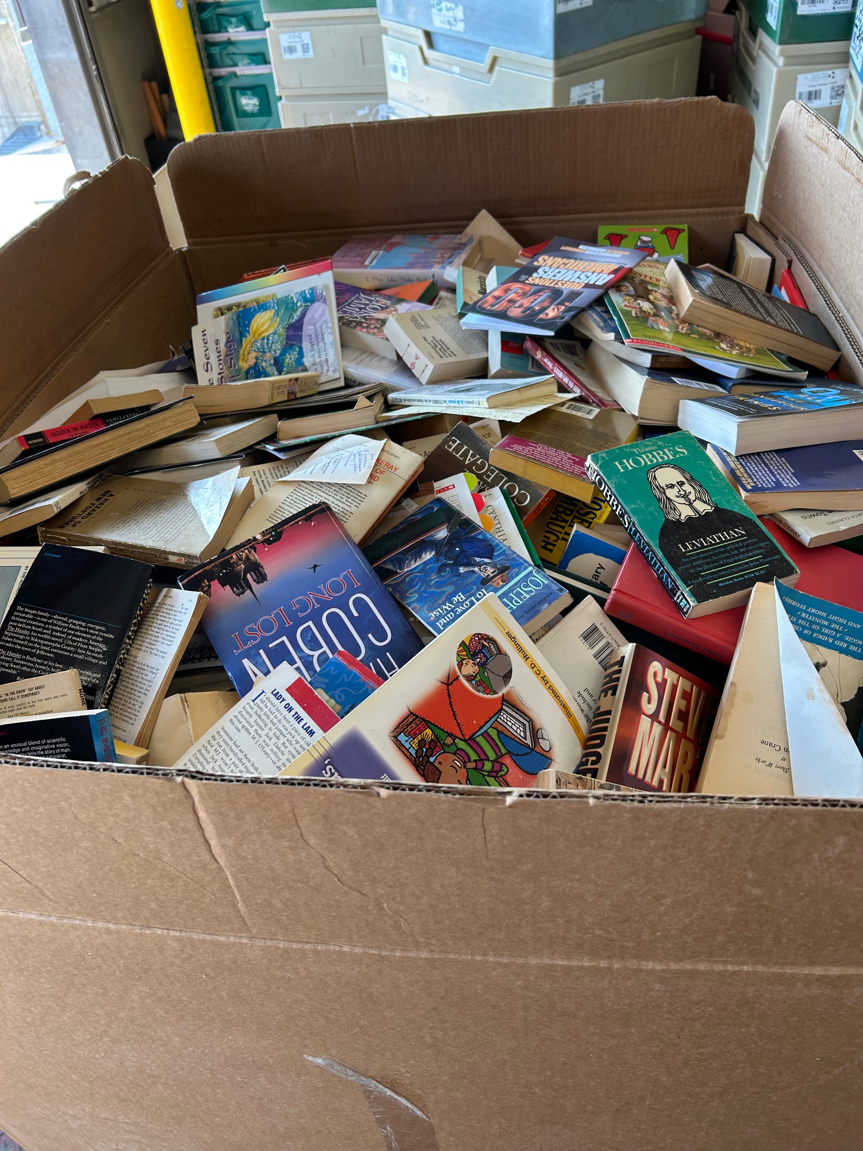 Bulk Book Lot Mixed - 1135 lbs.