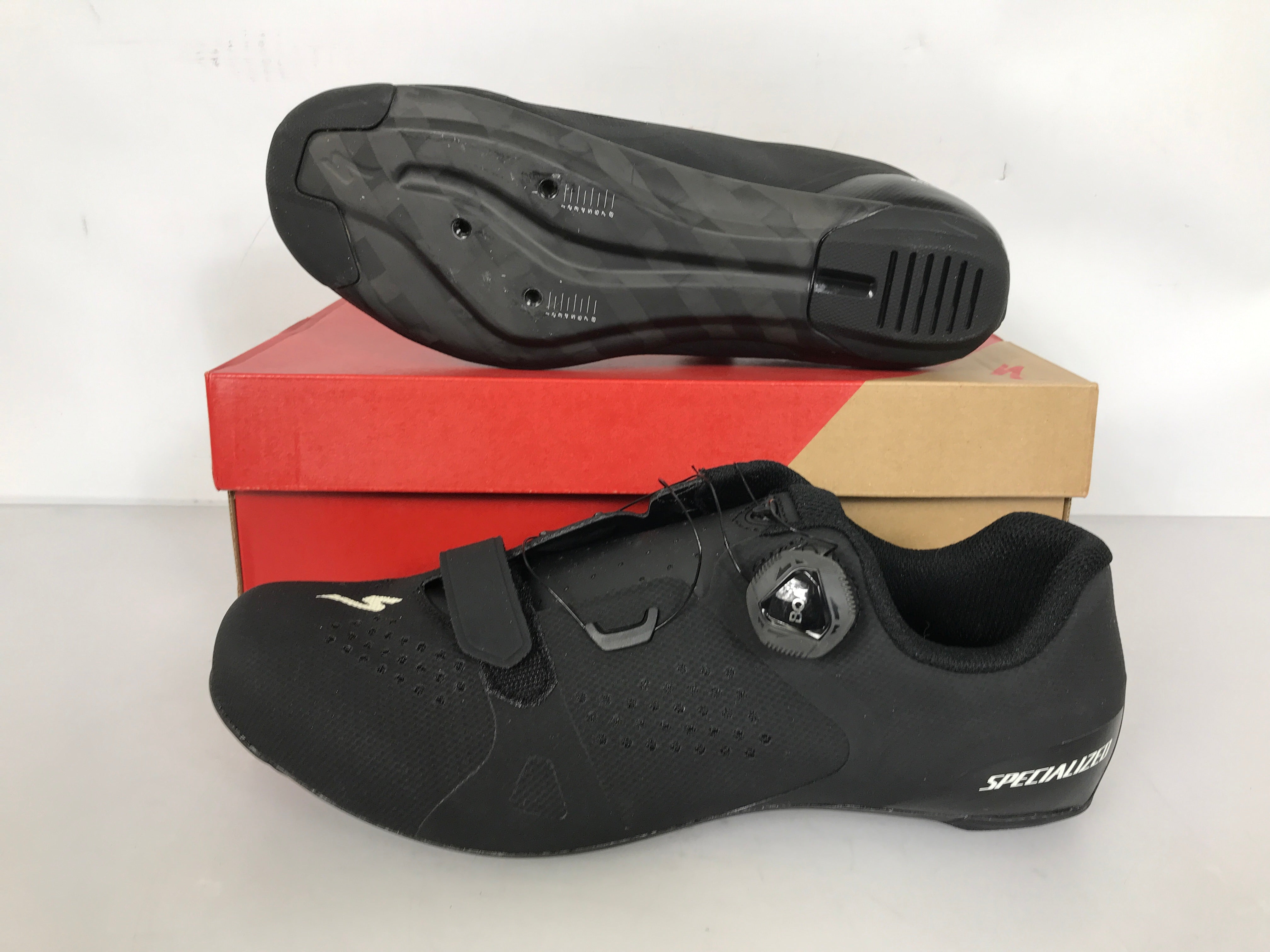 Specialized Body Geometry Black Torch 2.0 Men's Size 13.75 / 48 NIB