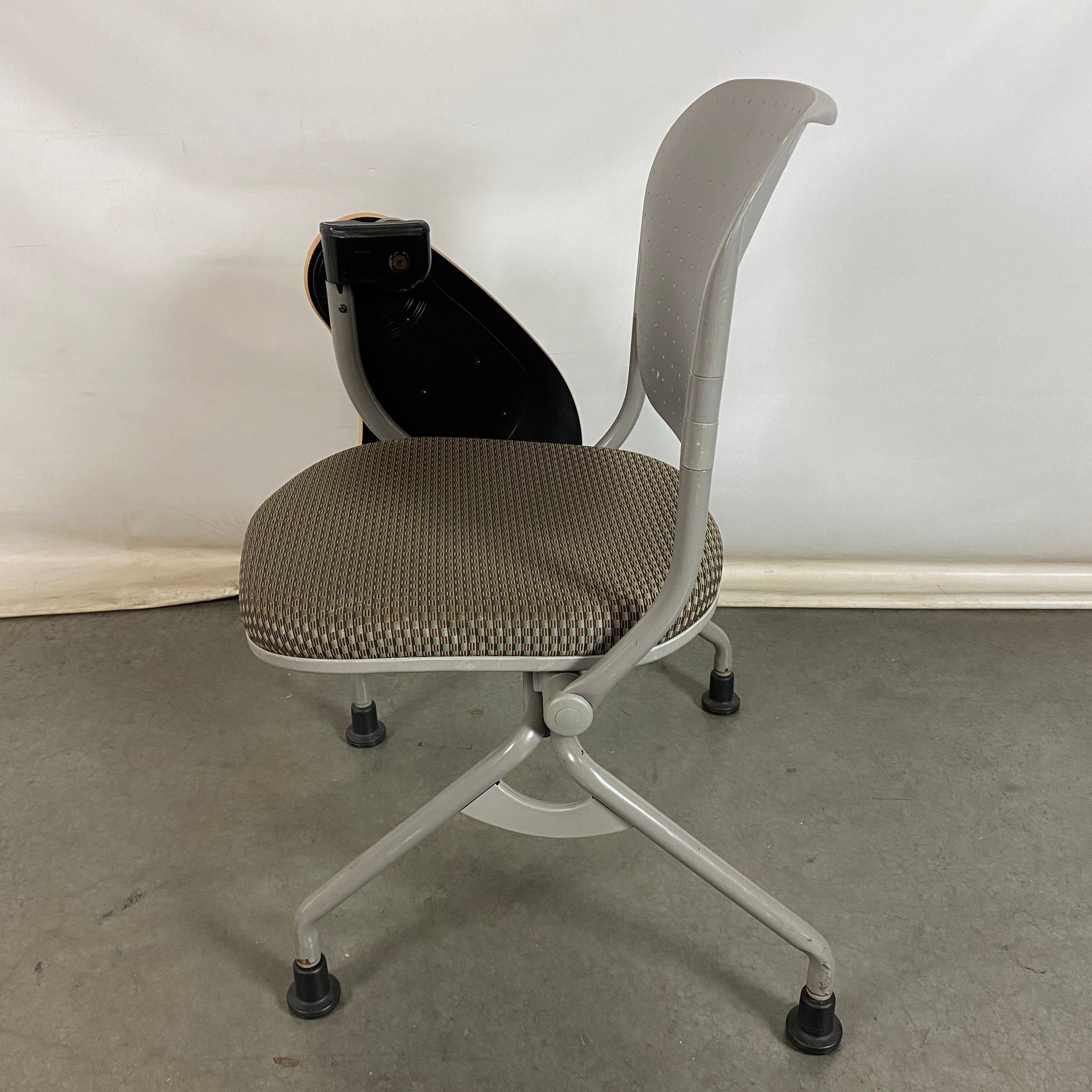 Torsion Foldable Desk/Chair #PA-24176