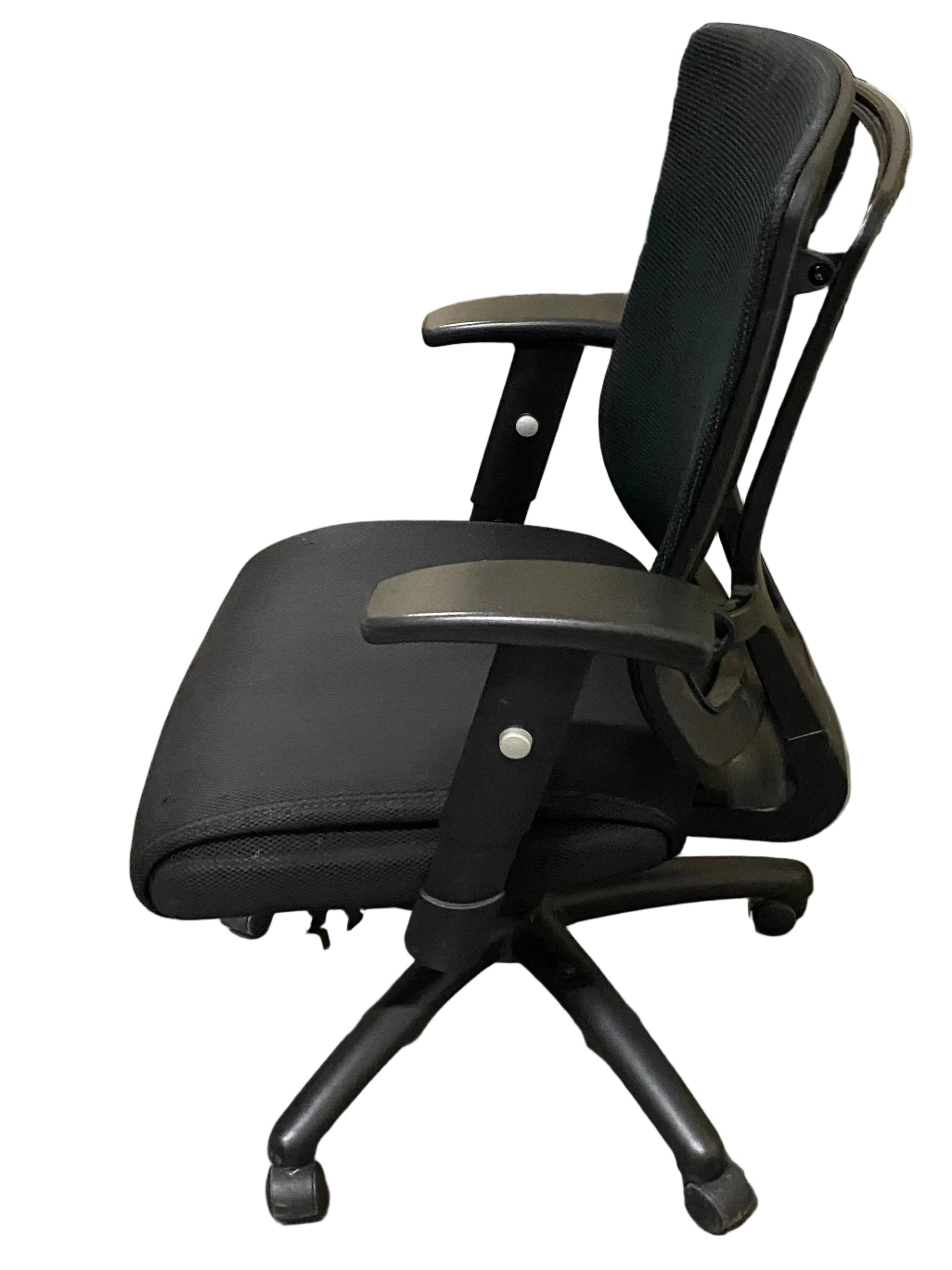 Qianglong Furniture Black Mesh Rolling Office Chair
