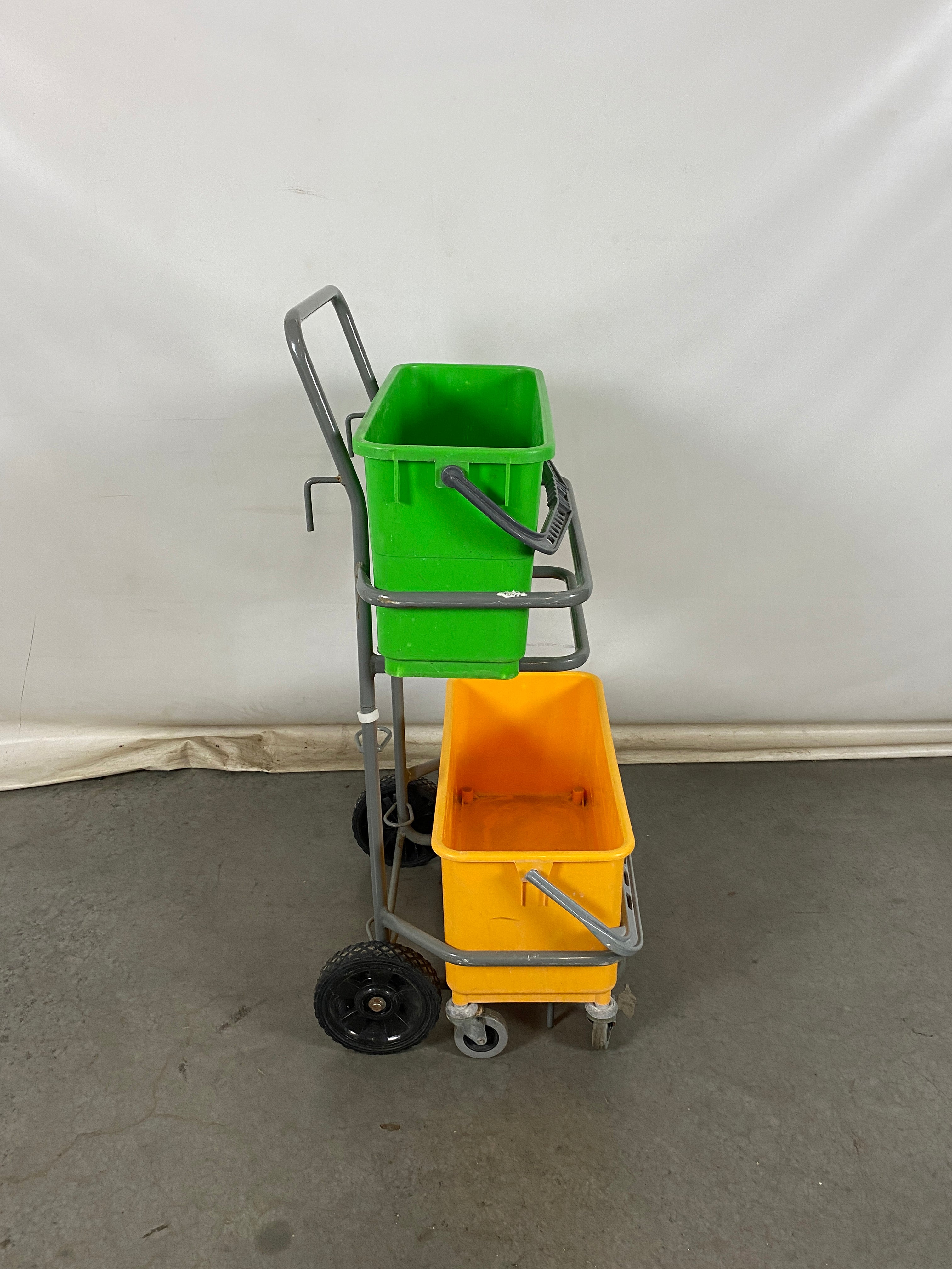 2-Shelf Mopping Trolley with Orange and Green Buckets