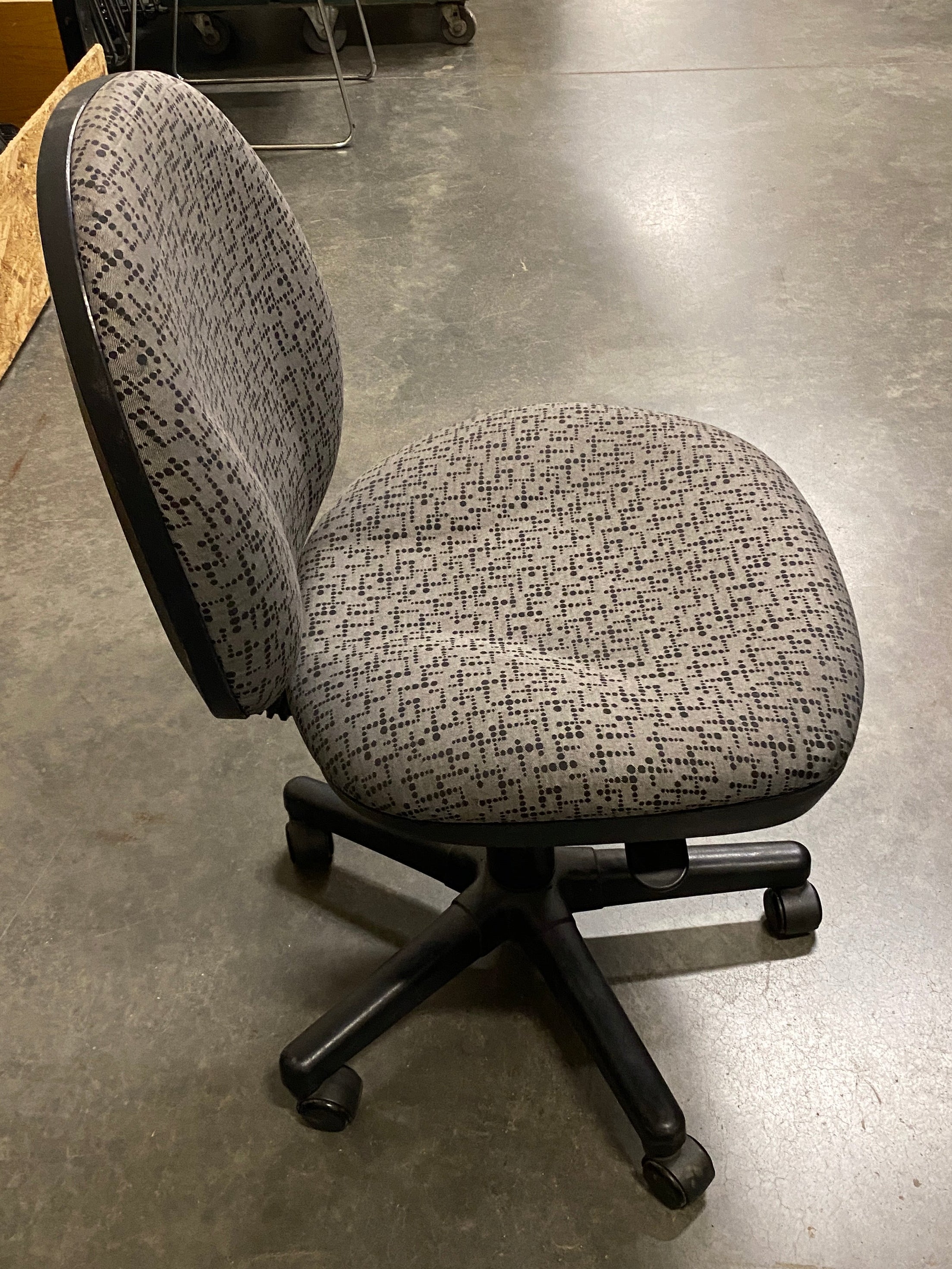 Grey Patterned Upholstered Wheeled Chair