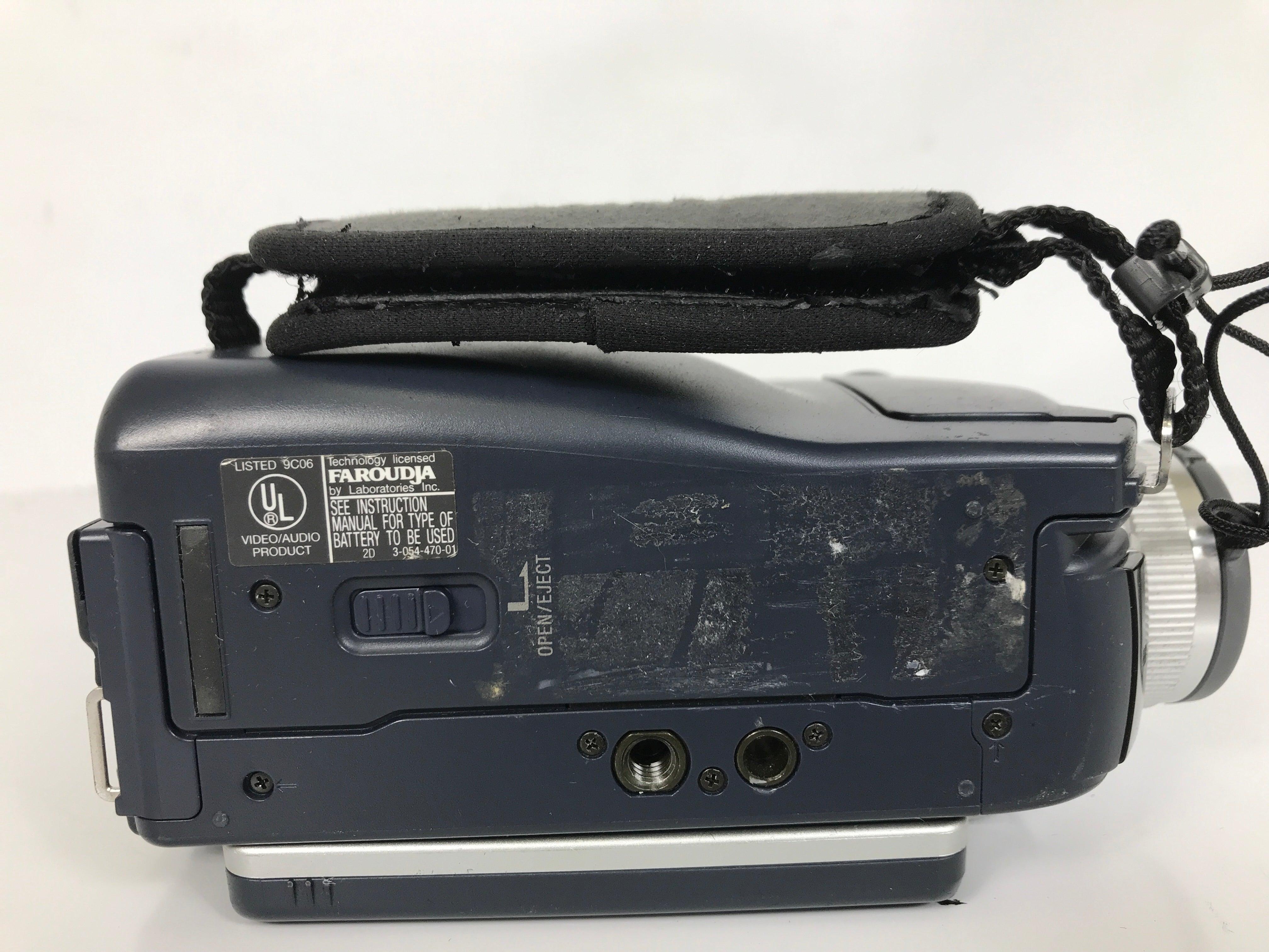 Sony DCR-TRV27 Handycam MiniDV Digital Video Camcorder