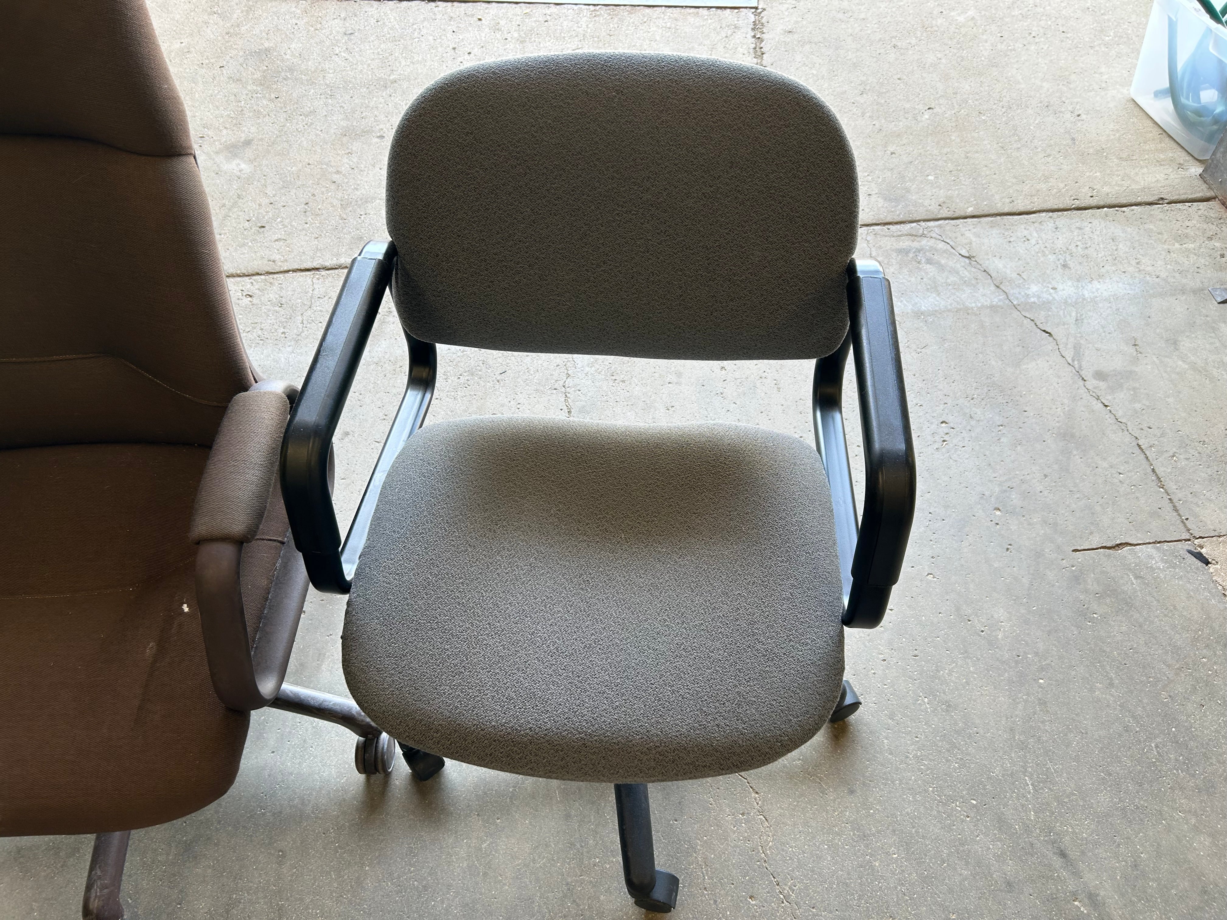 Lot of 6 Assorted Office Chairs