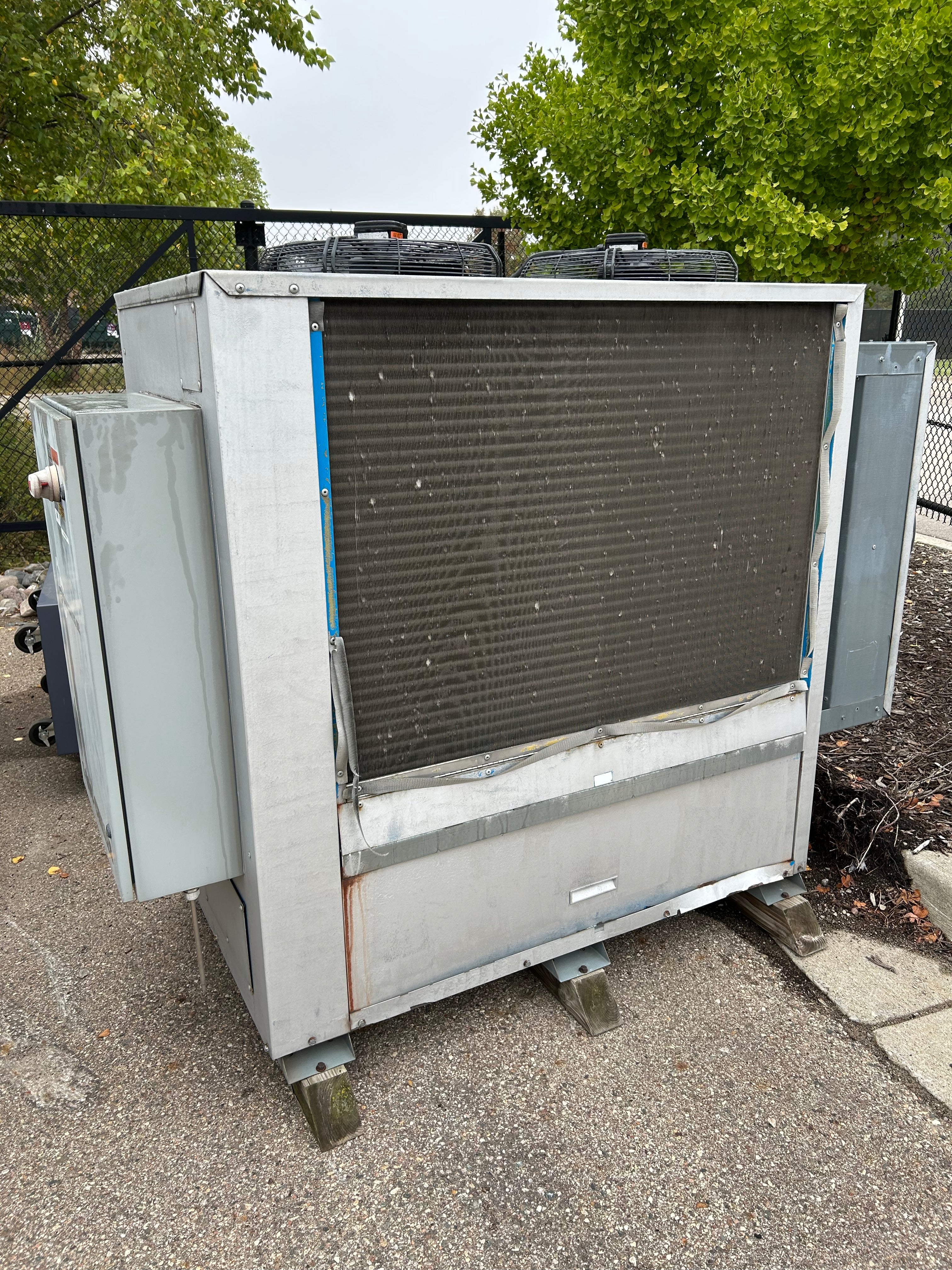 Fluid chillers Inc. for part or repair/Scrap Bid #581- 1,380lbs