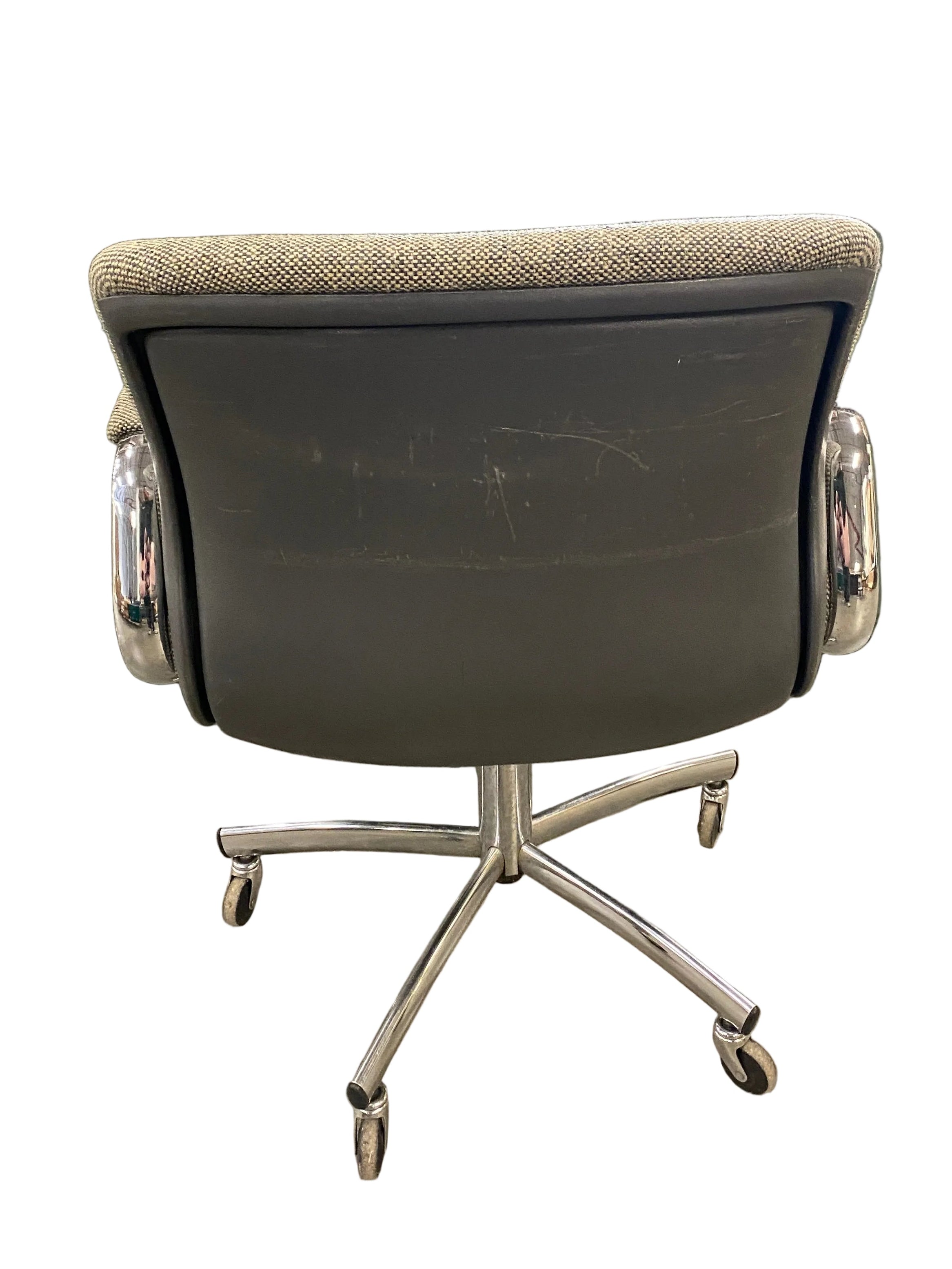 Steelcase Upholstered Grey Rolling Office Chair