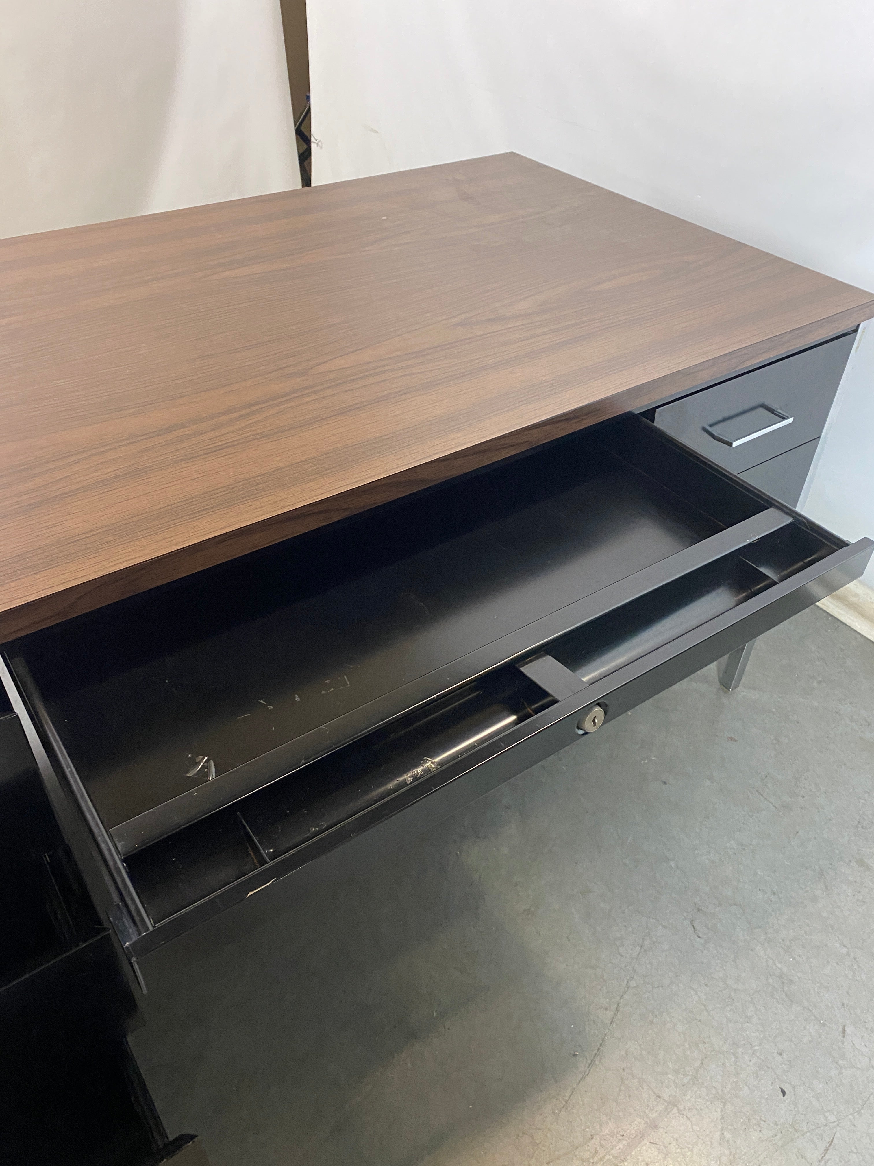 5 Drawer Steel and Wood Desk