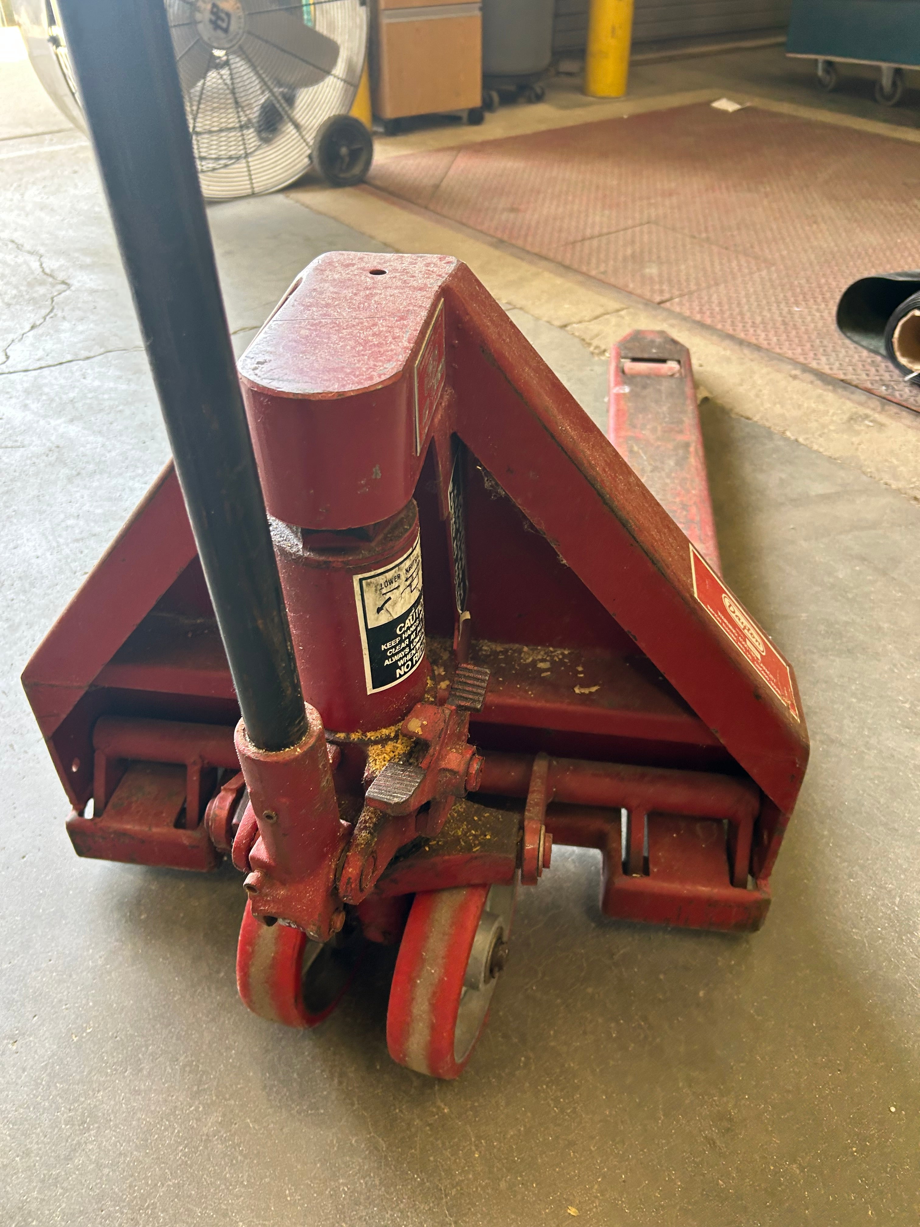Dayton Pallet jack *For Parts or Repair*