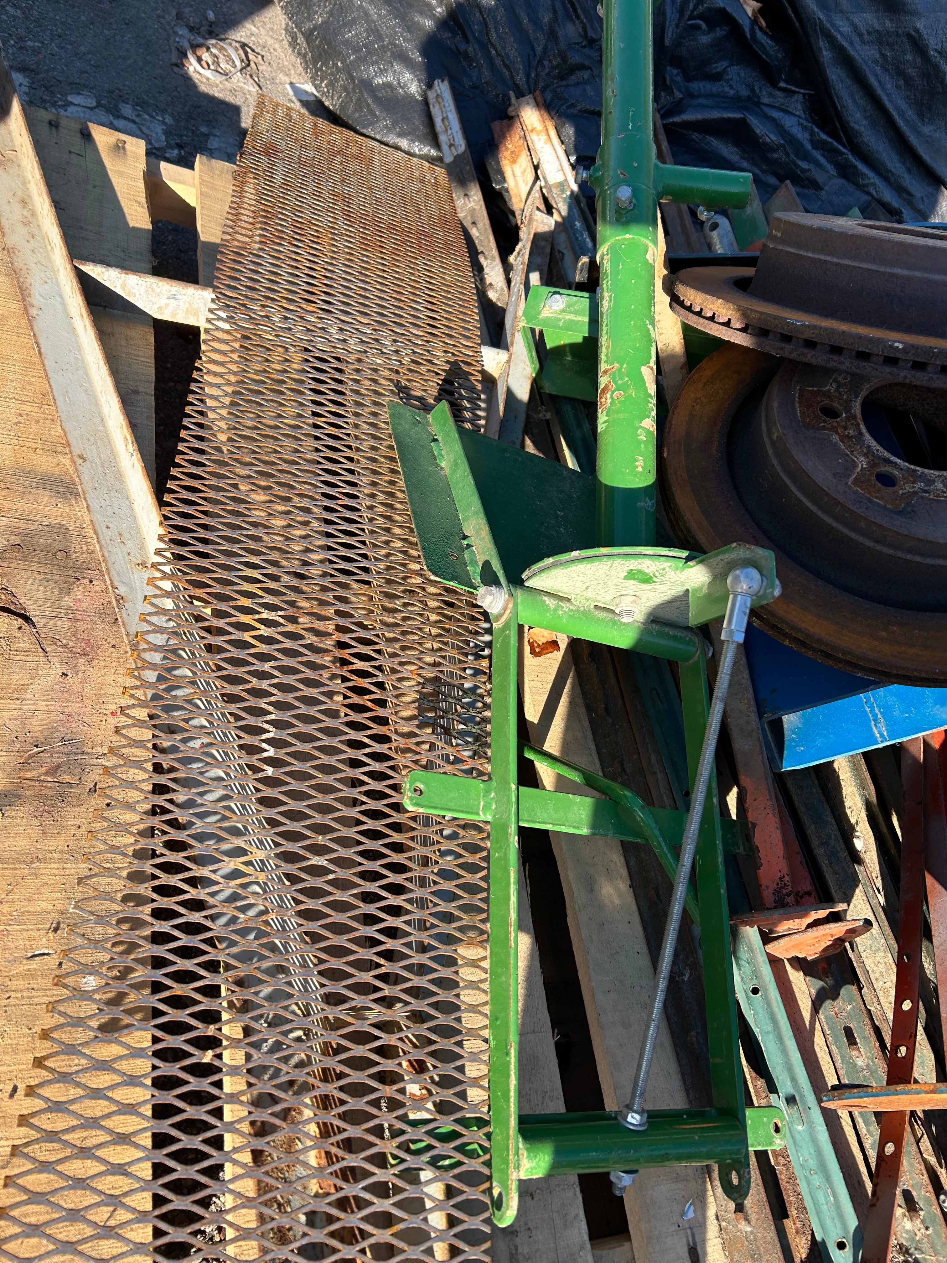 Lot of Miscellaneous Farm Industrial Equipment *Parts or Repair* Scrap Bid #588- 1,020lbs