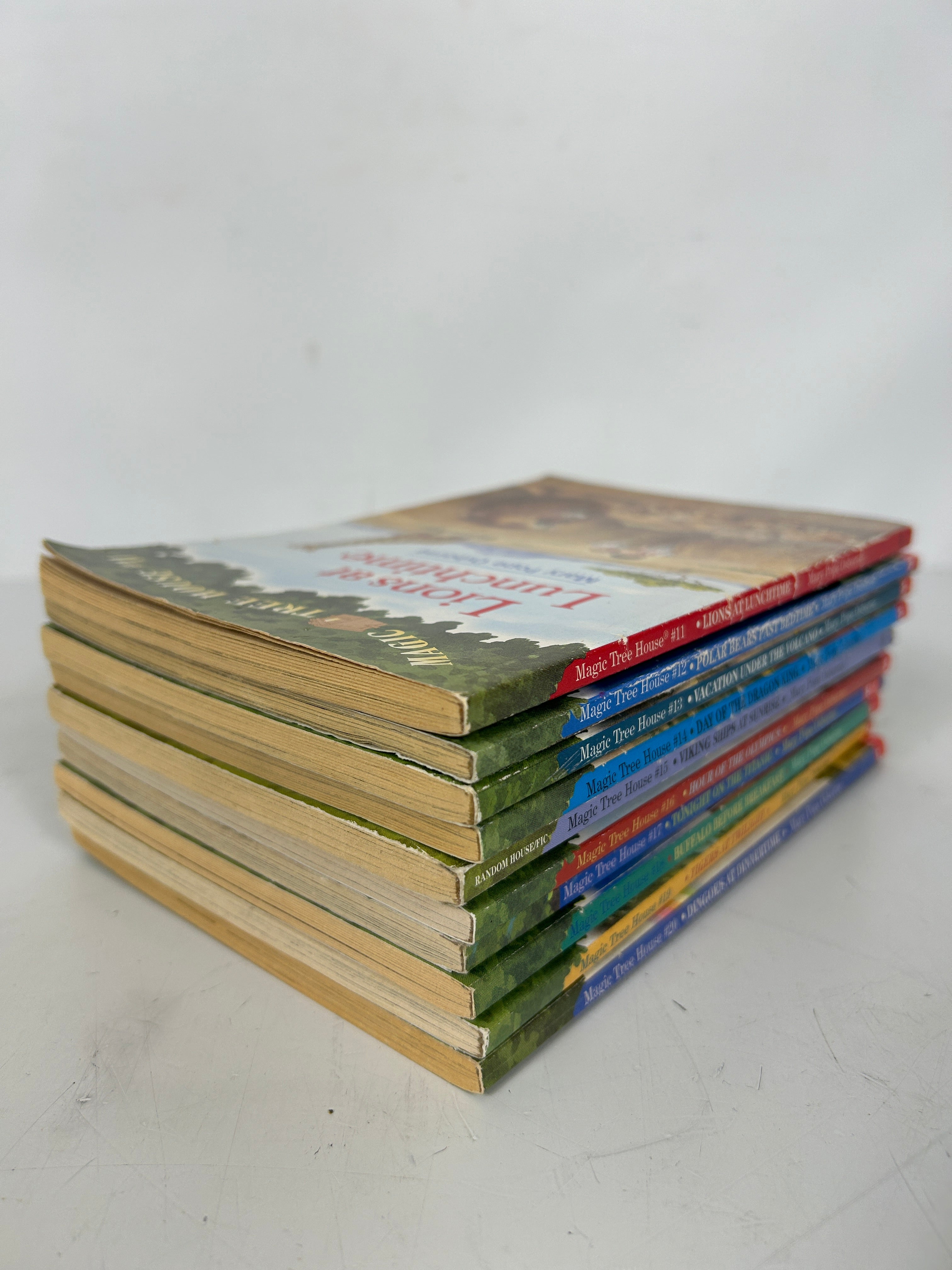 Lot of 20 Magic Tree House by Mary Pope Osborne Paperback