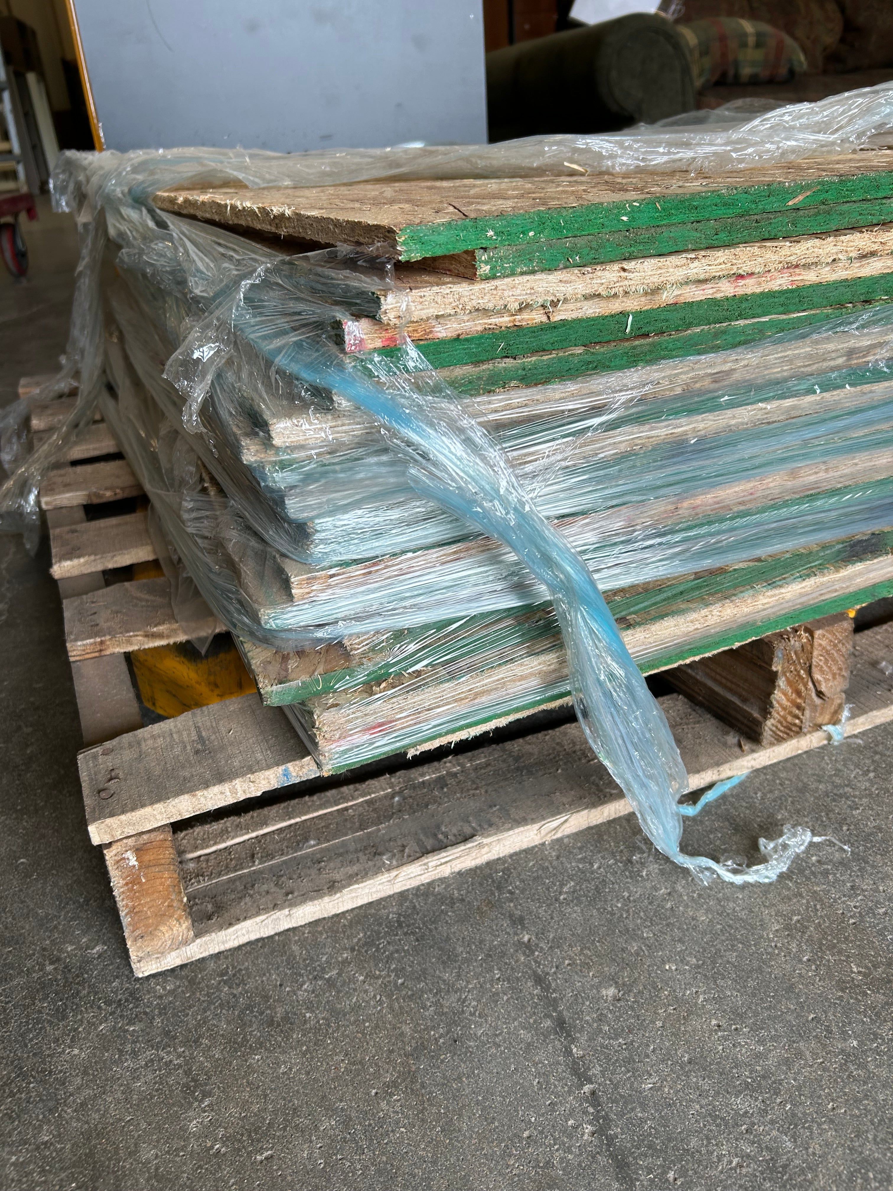 Lot of OSB Cut Offs