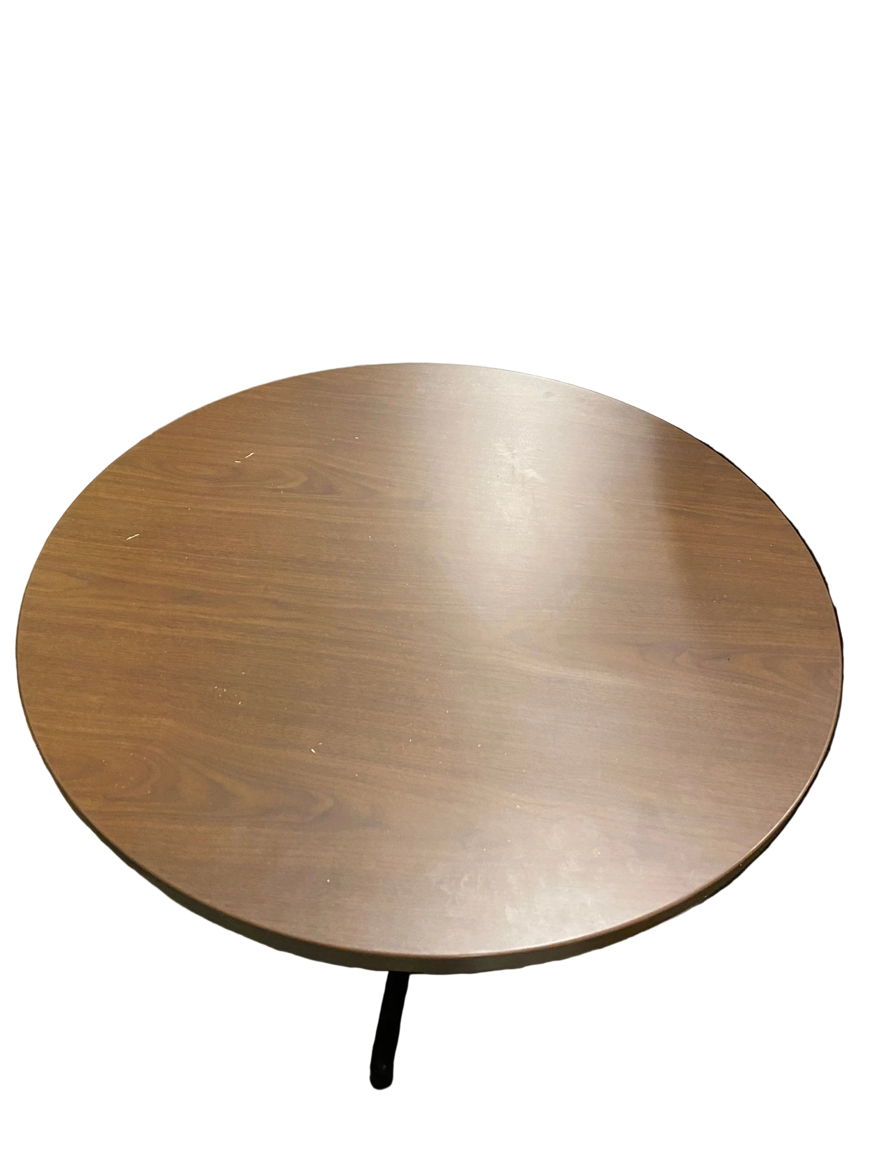 Oak Laminate Wooden Round Table